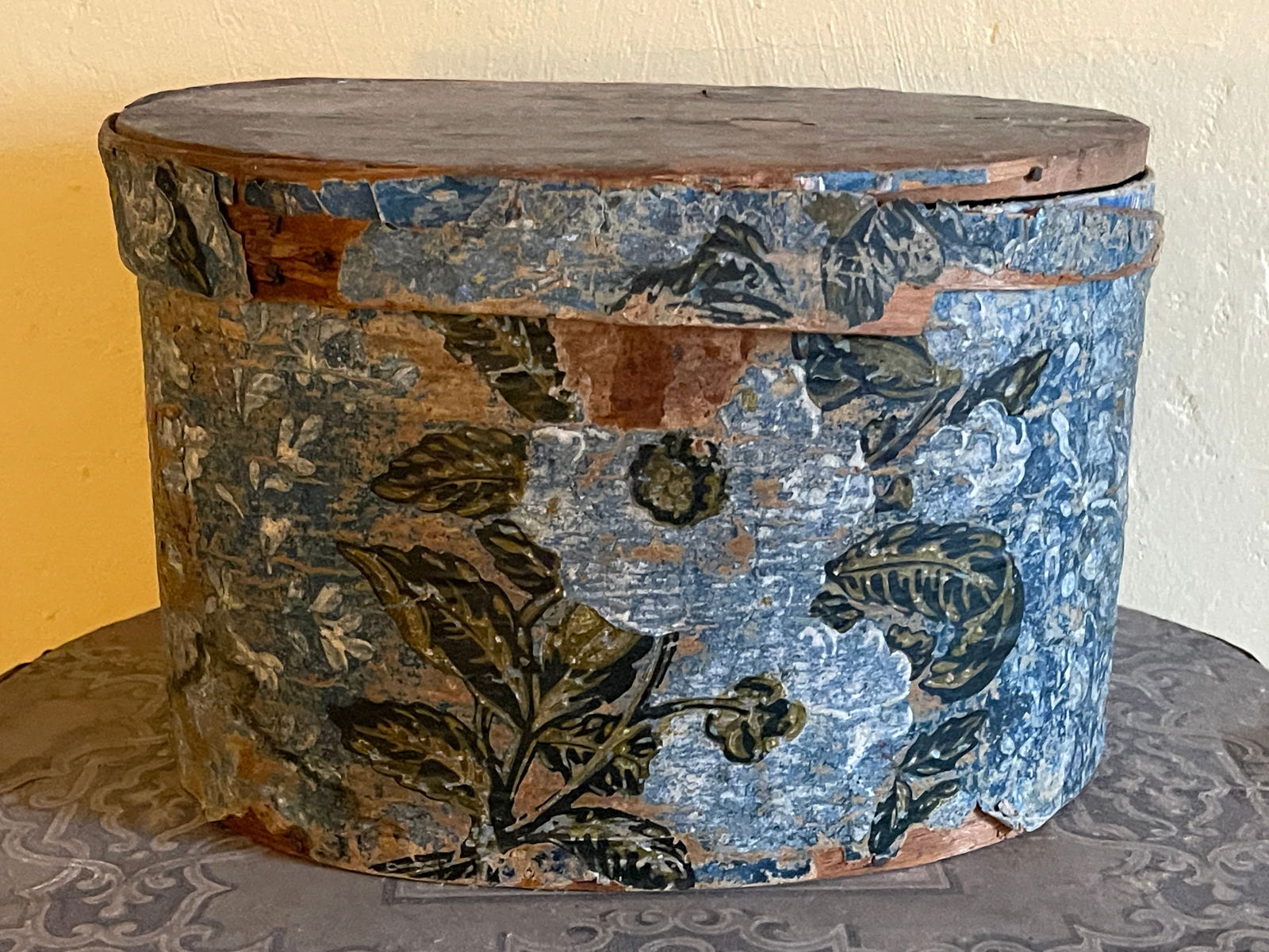 BLUE HANNAH DAVIS WALLPAPER BOX - 4