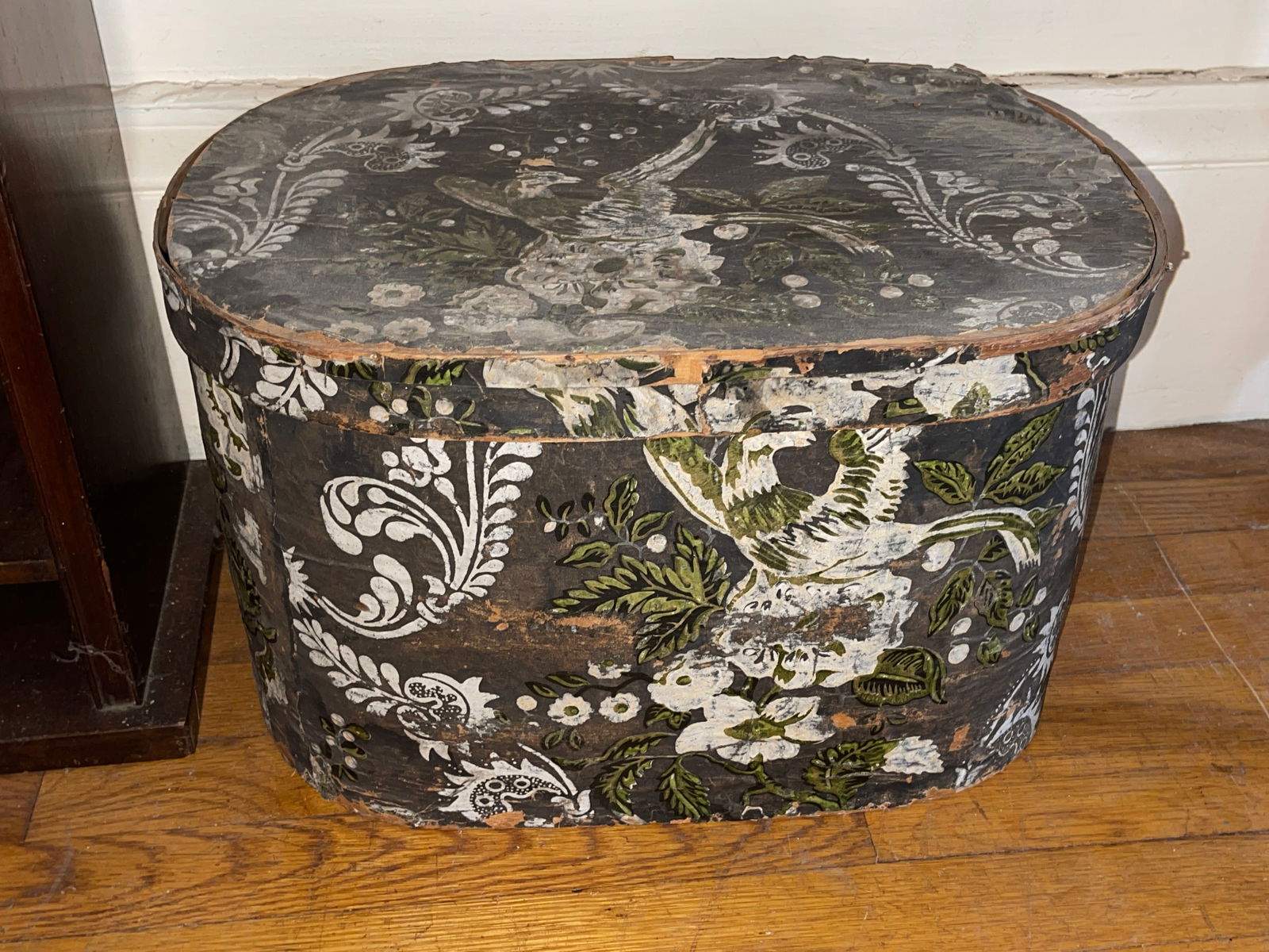 WALLPAPER BOX AS IS - 2