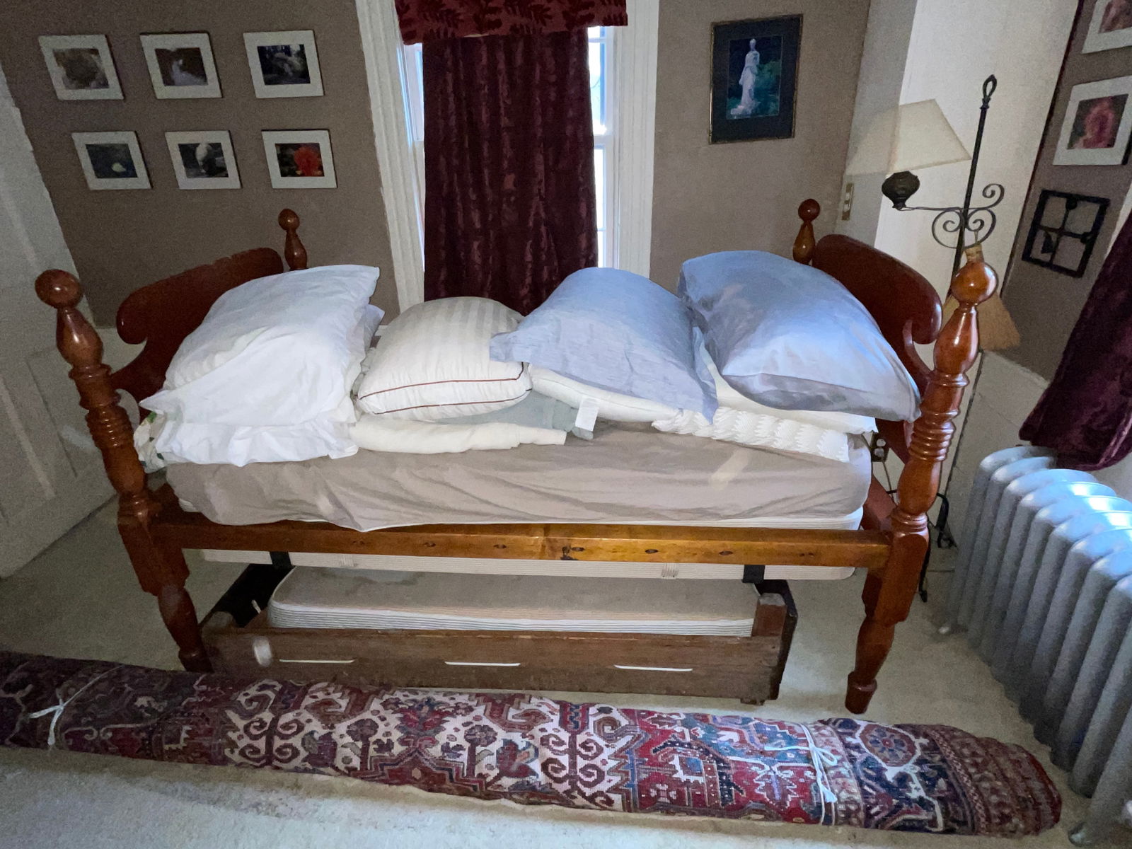 CANNONBALL BED: CANNONBALL BED 63" X 81" X 57"