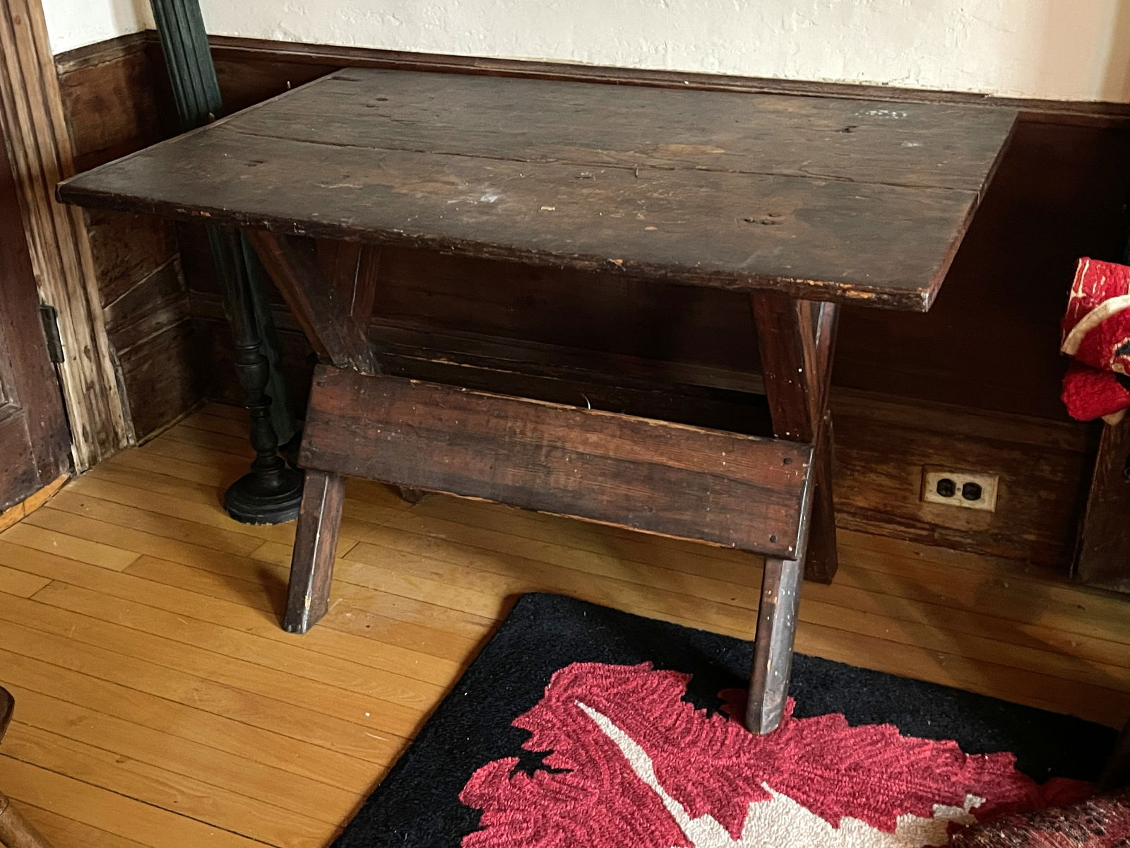 SAWBUCK TABLE: PRIMITIVE SAWBUCK TABLE 42" X 28" X 27"