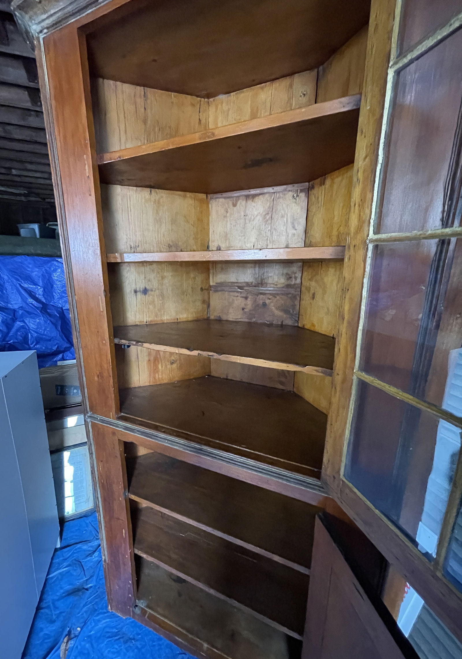 EARLY CORNER CUPBOARD - 4