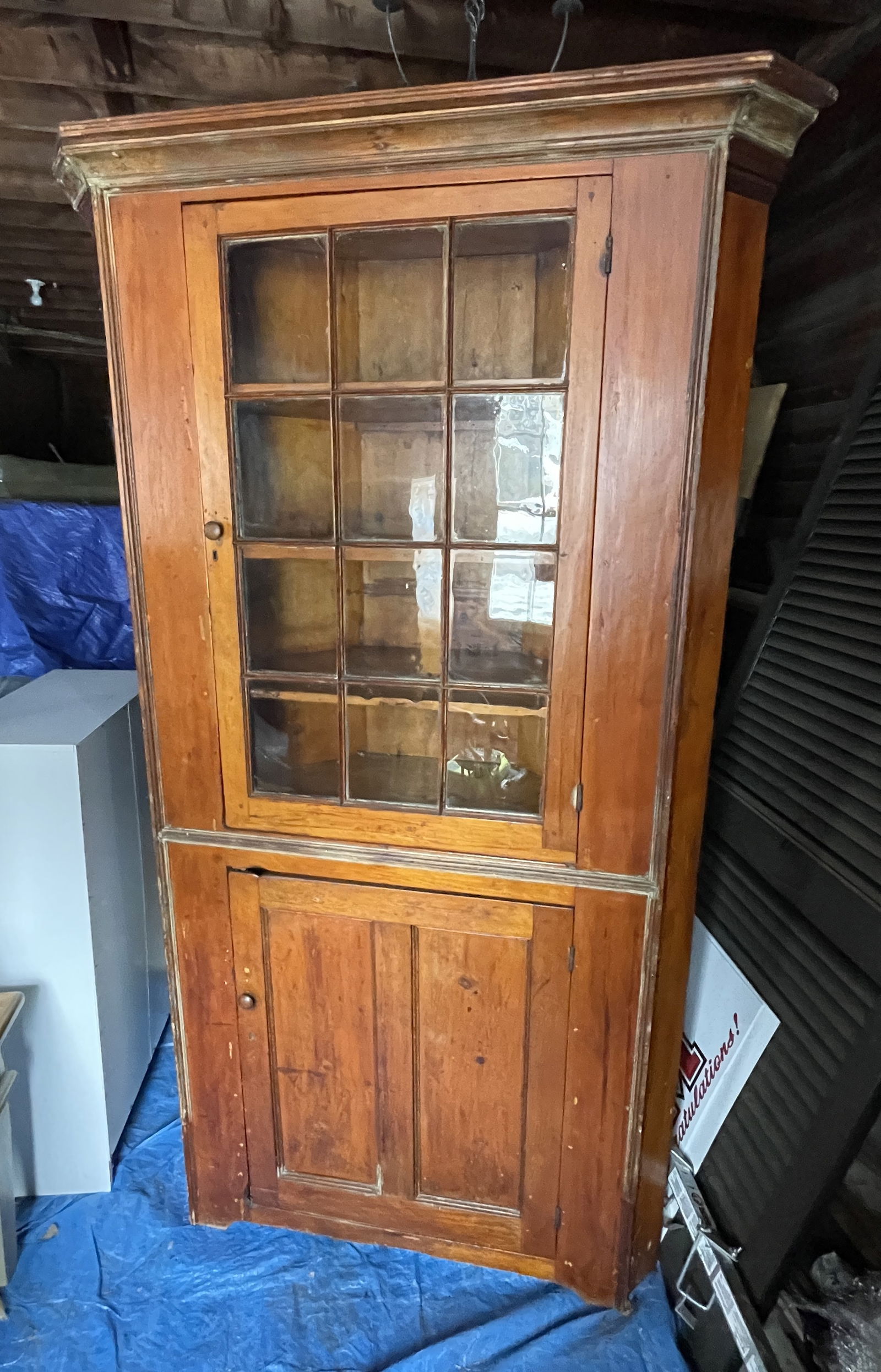 EARLY CORNER CUPBOARD - 5