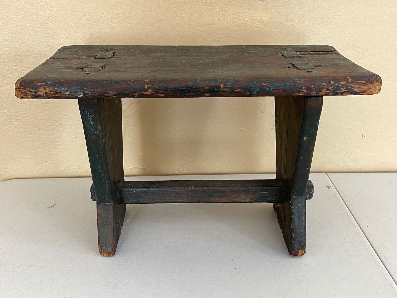 EARLY PAINTED FOOTSTOOL, MORTISE AND TENON CONSTRUCTION (1 of 4)