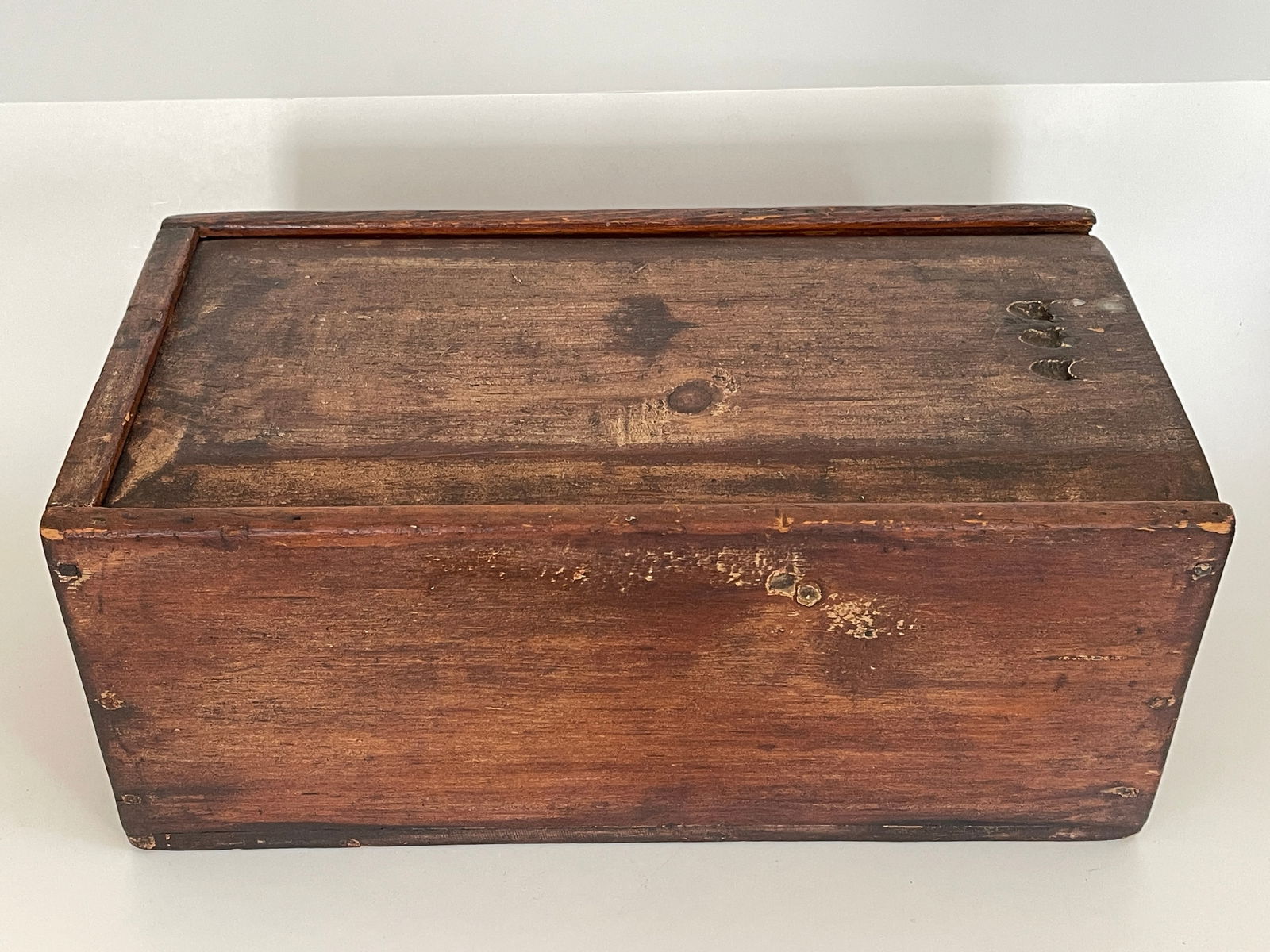 PAINT DECORATED SLIDE TOP CANDLE BOX - 4