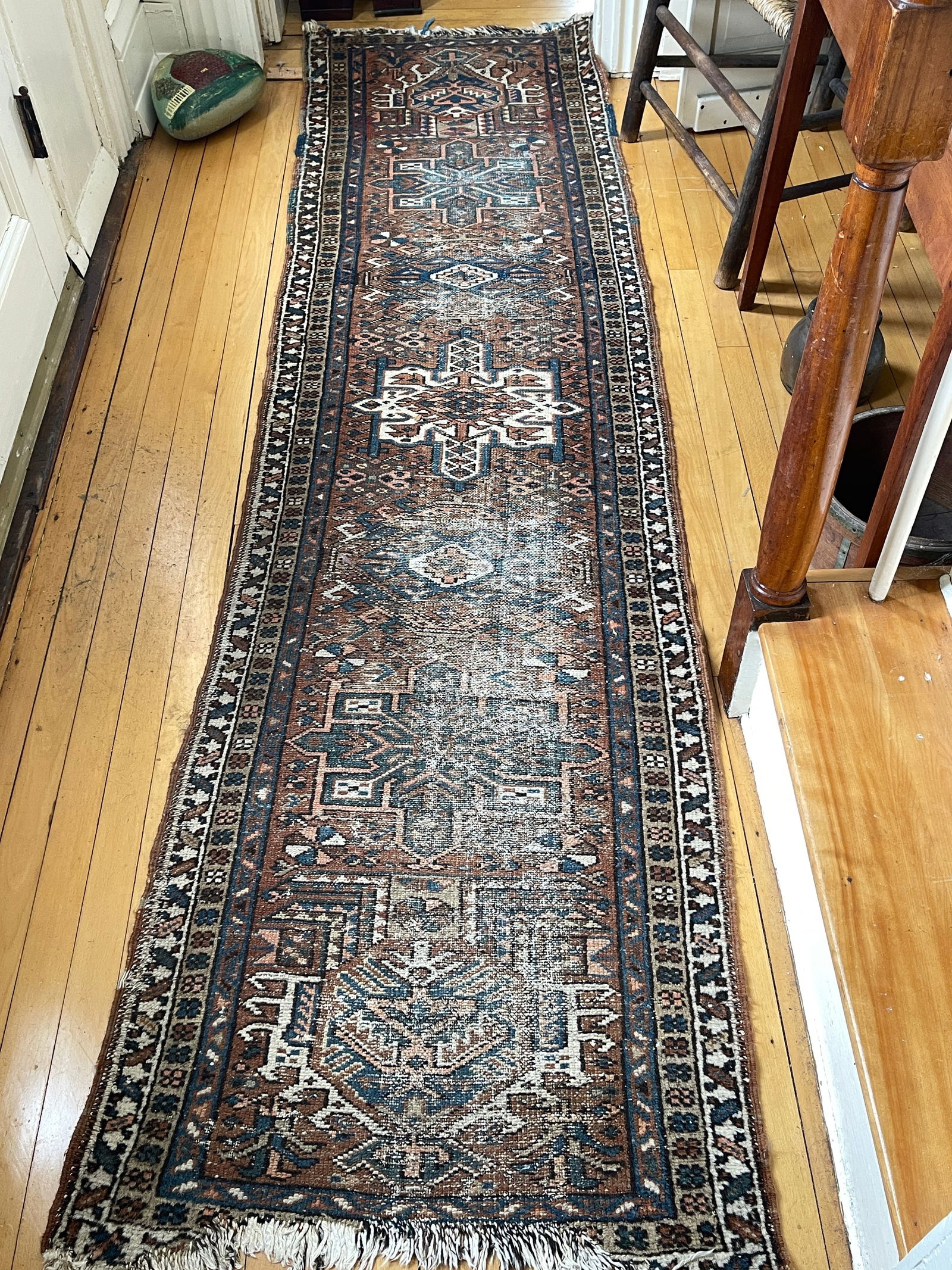 ANTIQUE RUNNER 27" X 110" (1 of 1)