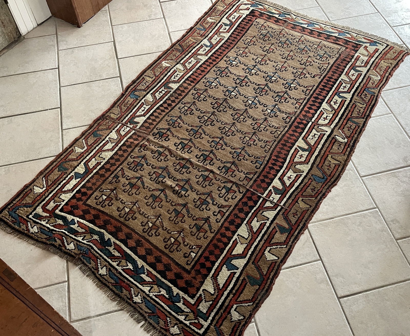 ANTIQUE PERSIAN TRIBAL RUG 44" X 74" (1 of 4)