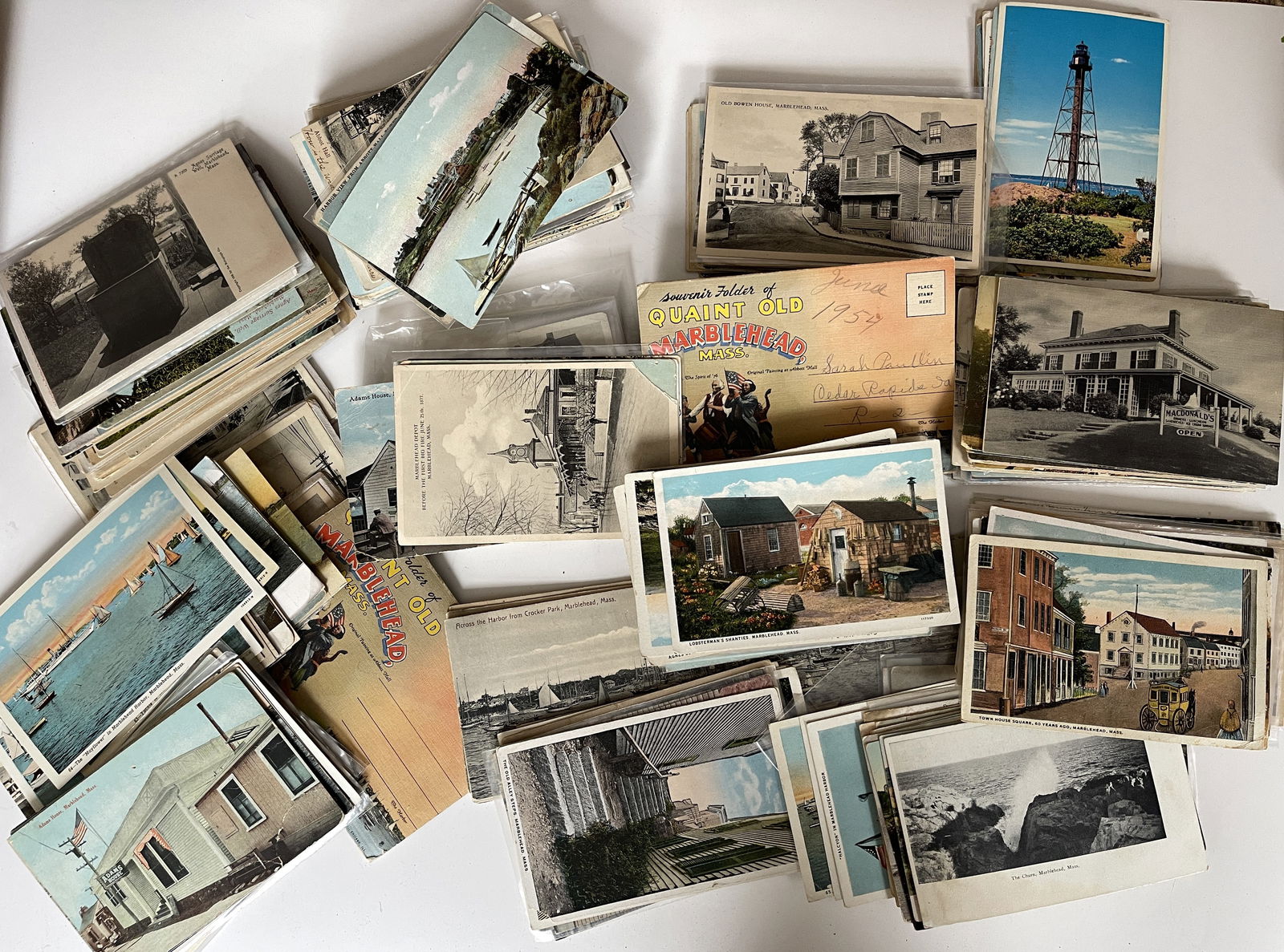 GROUPING OF MARBLEHEAD POST CARDS WITH CABINET CHARDS: GROUPING OF MARBLEHEAD POST CARDS WITH CABINET CHARDS