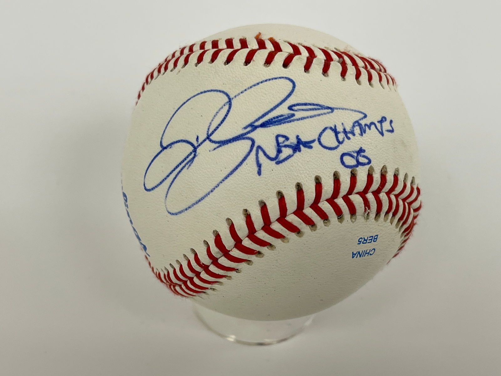 RAY ALLEN NBA CHAMPS SIGNED BASEBALL: RAY ALLEN NBA CHAMPS SIGNED BASEBALL