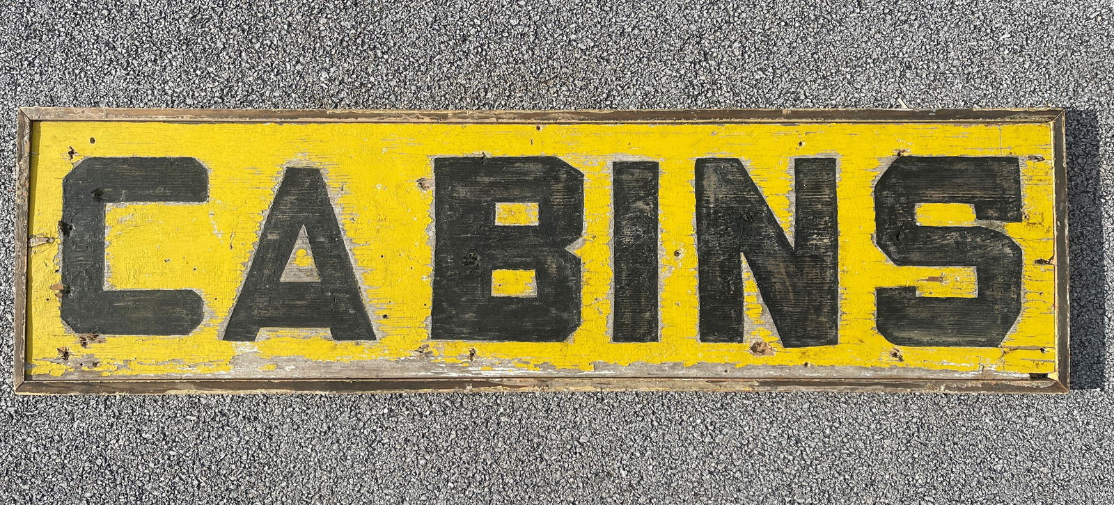 CABINS SIGN: CABINS SIGN Vibrant original paint, C 1920’s, excellent condition.