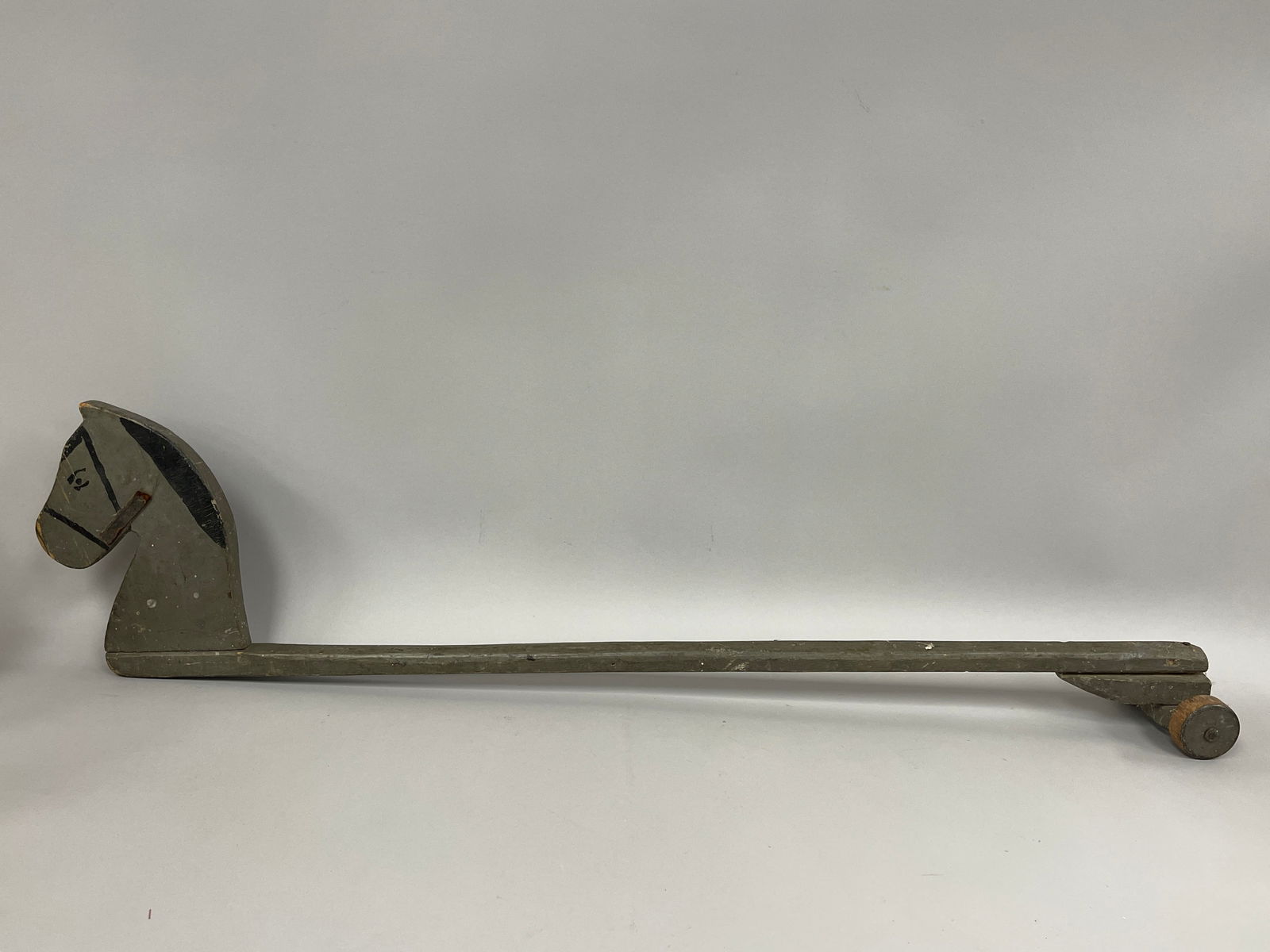 HOBBY HORSE: HOBBY HORSE Original paint, late 19th C, excellent condition.