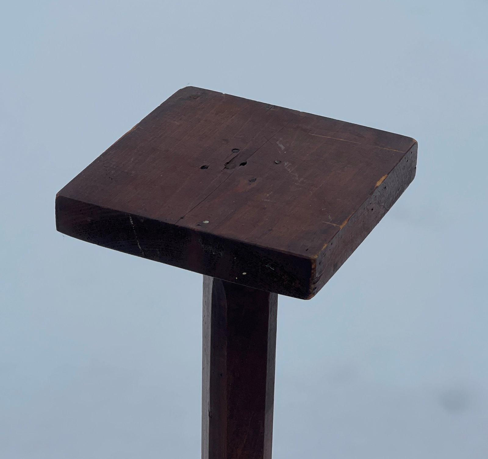 PLINTH: PLINTH Original stain, pine, 32" tall excellent condition.