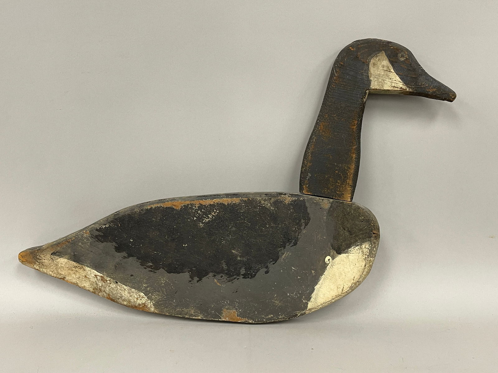 CANADA GOOSE DECOY - 2