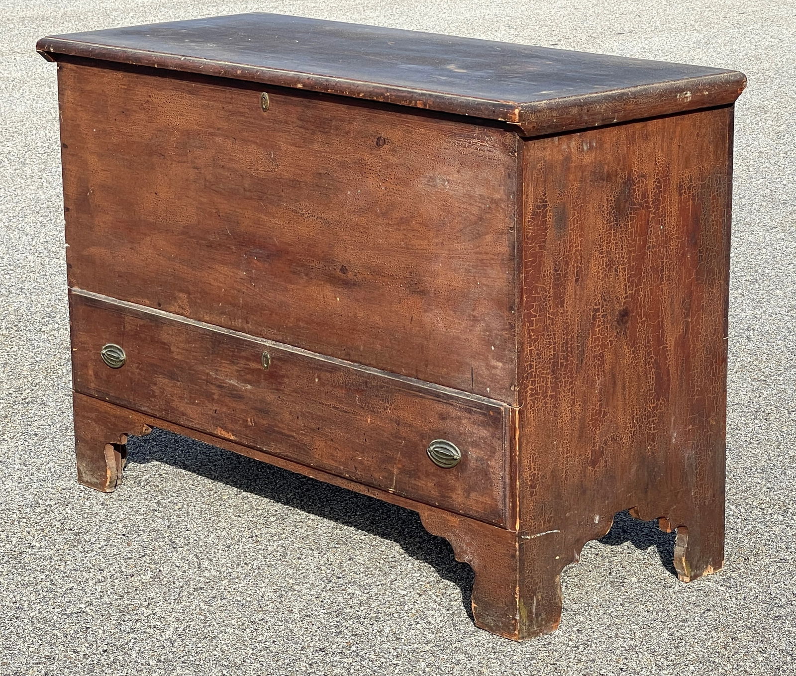 DECORATED BLANKET CHEST (1 of 7)