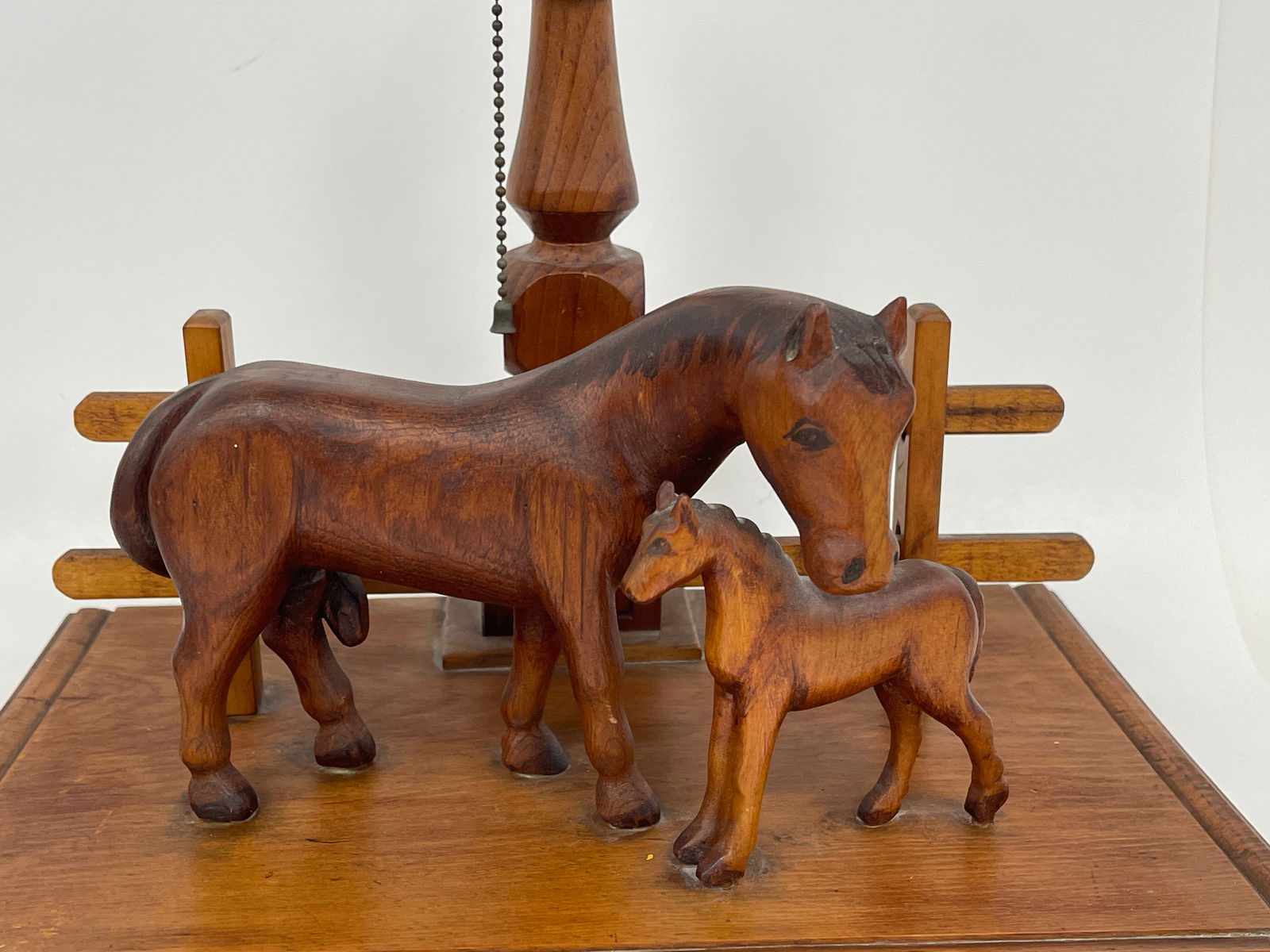 HORSES TABLE LAMP - 2