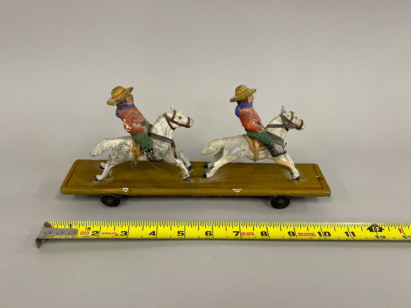 COWBOYS PULL TOY - 3