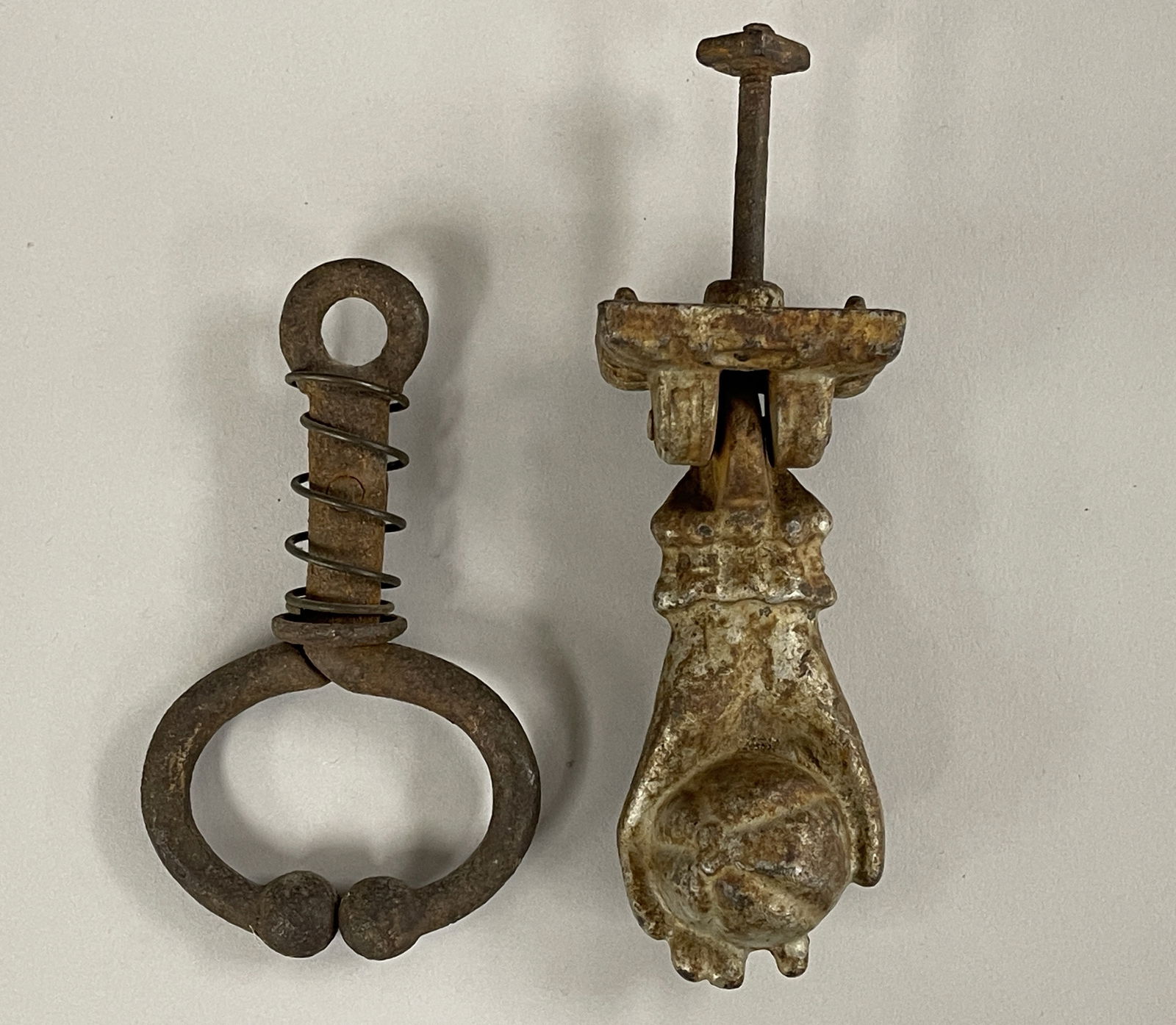 DOOR KNOCKER & CALIPERS: DOOR KNOCKER & CALIPERS Cast iron, original surfaces, 19th C, excellent condition.