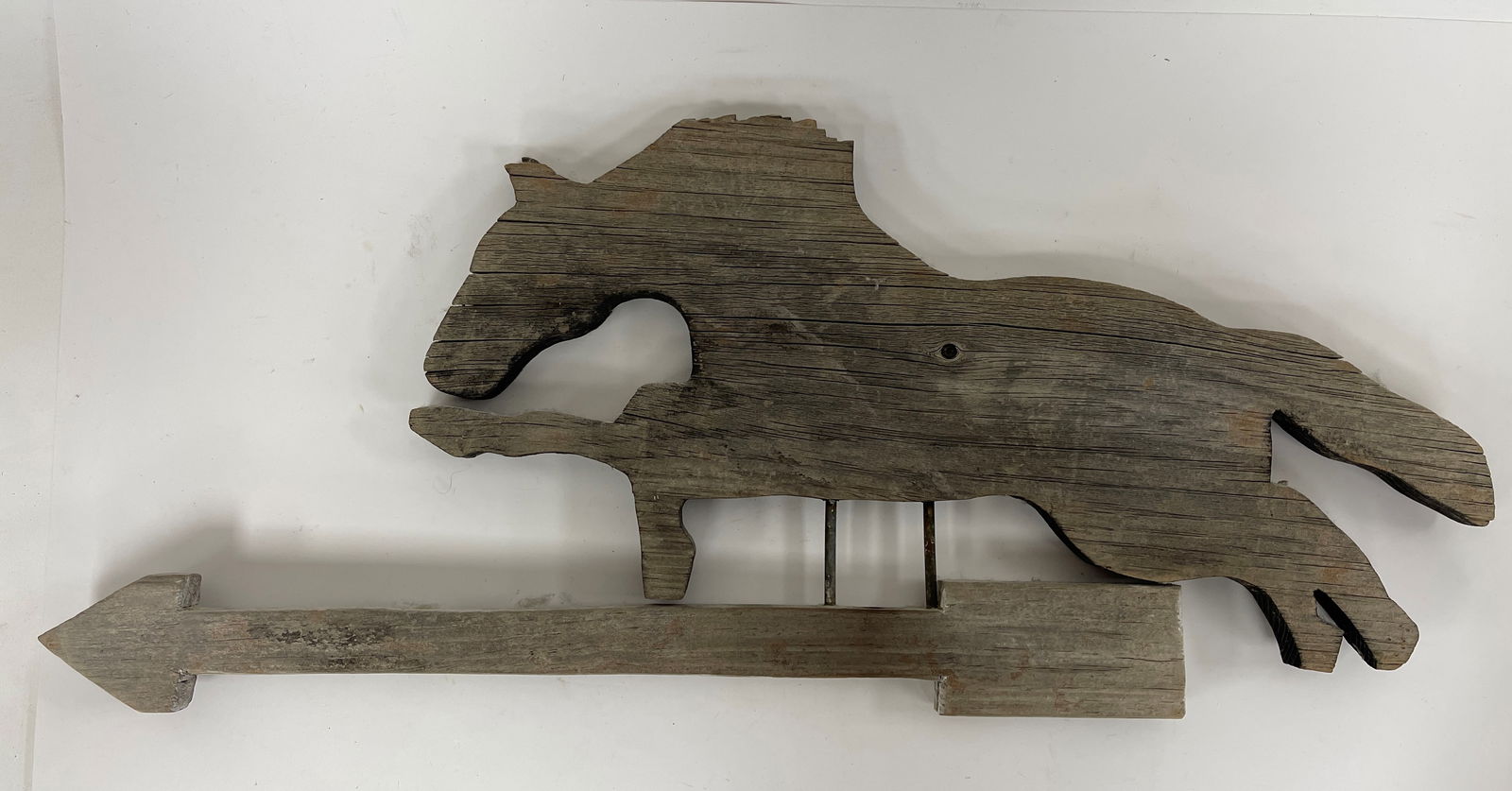 WOODEN HORSE ON AN ARROW WEATHERVANE: WOODEN HORSE ON AN ARROW WEATHERVANE