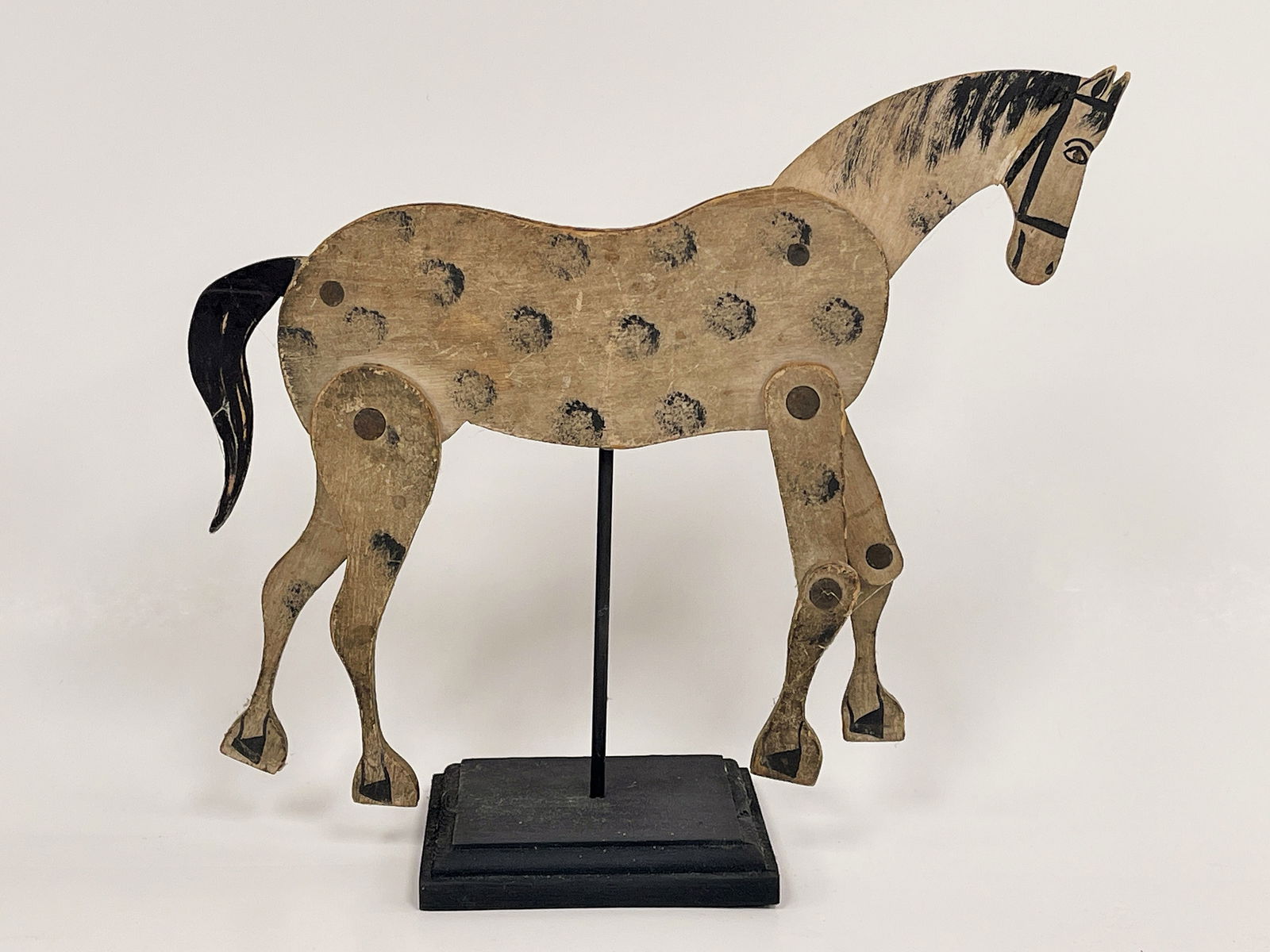 DAPPLE HORSE TOY (1 of 5)