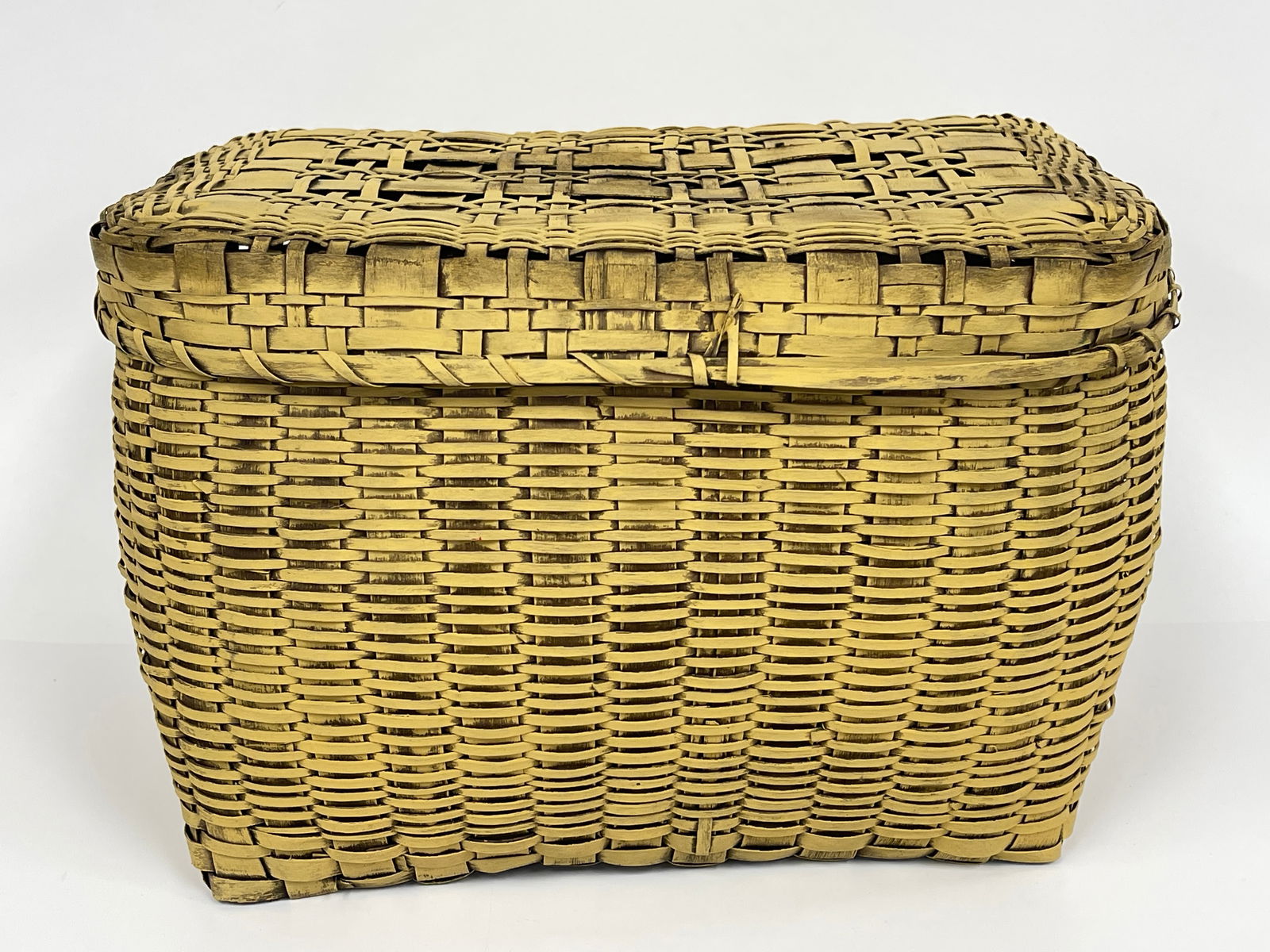CARVED AMERICAN STORAGE BASKET IN MUSTARD PAINT (1 of 6)