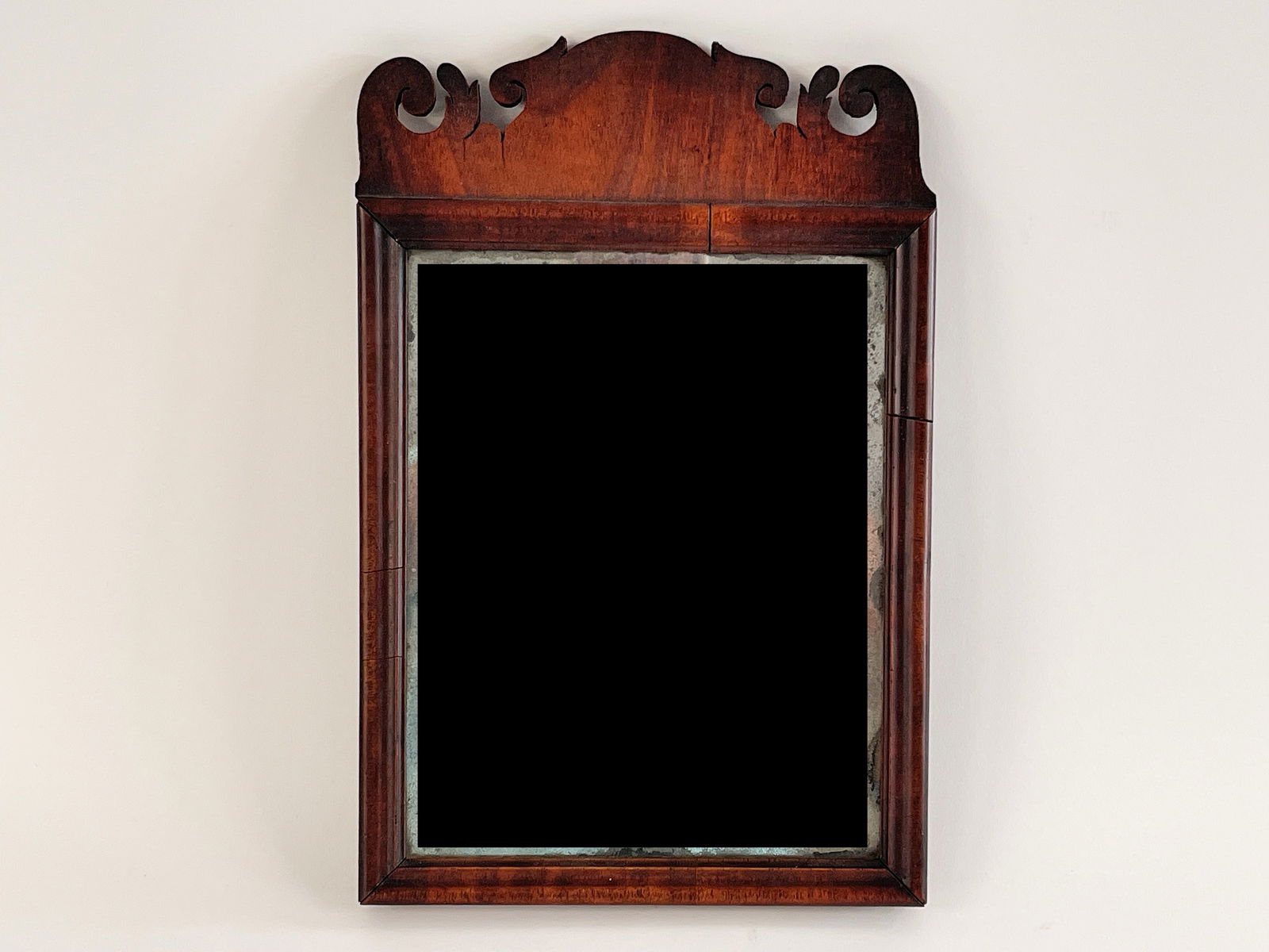 FINE QA LOOKING GLASS C 1740-60 (1 of 5)