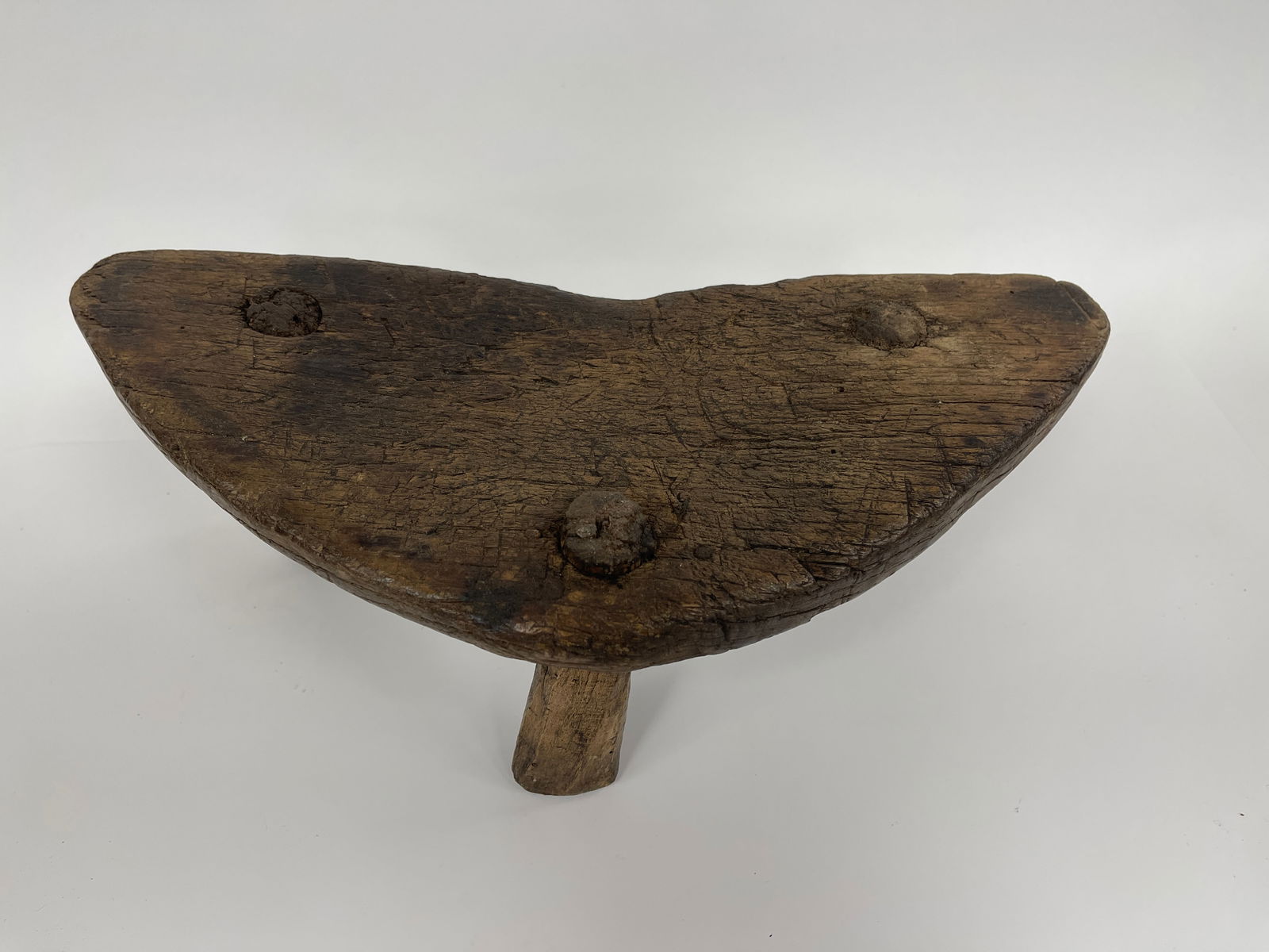 3-LEGGED MILKING STOOL - 2