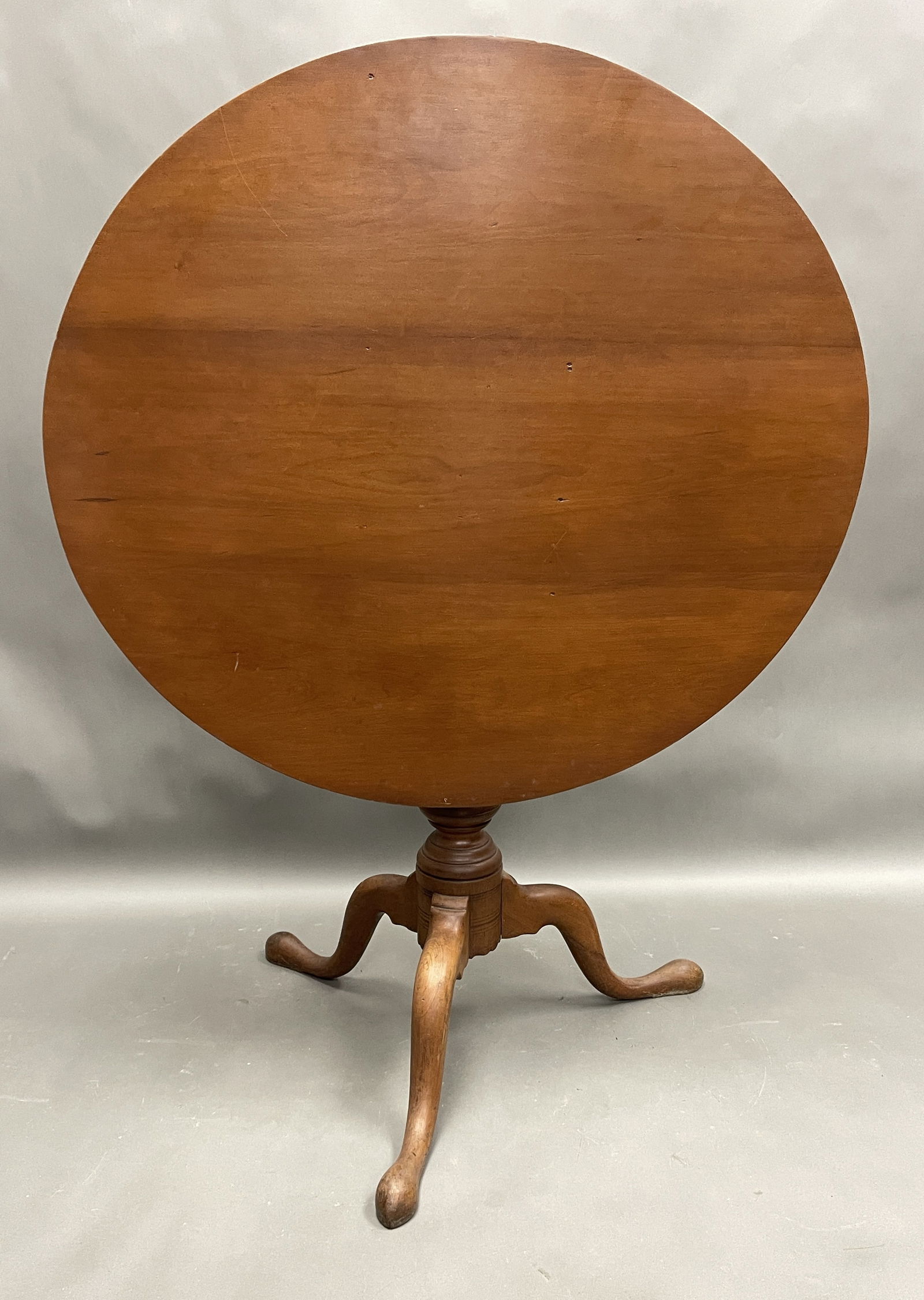 18TH C CHAPIN SCHOOL CT TILT TOP TEA TABLE IN CHERRY , CLASSIC BIRDCAGE FORM (1 of 5)