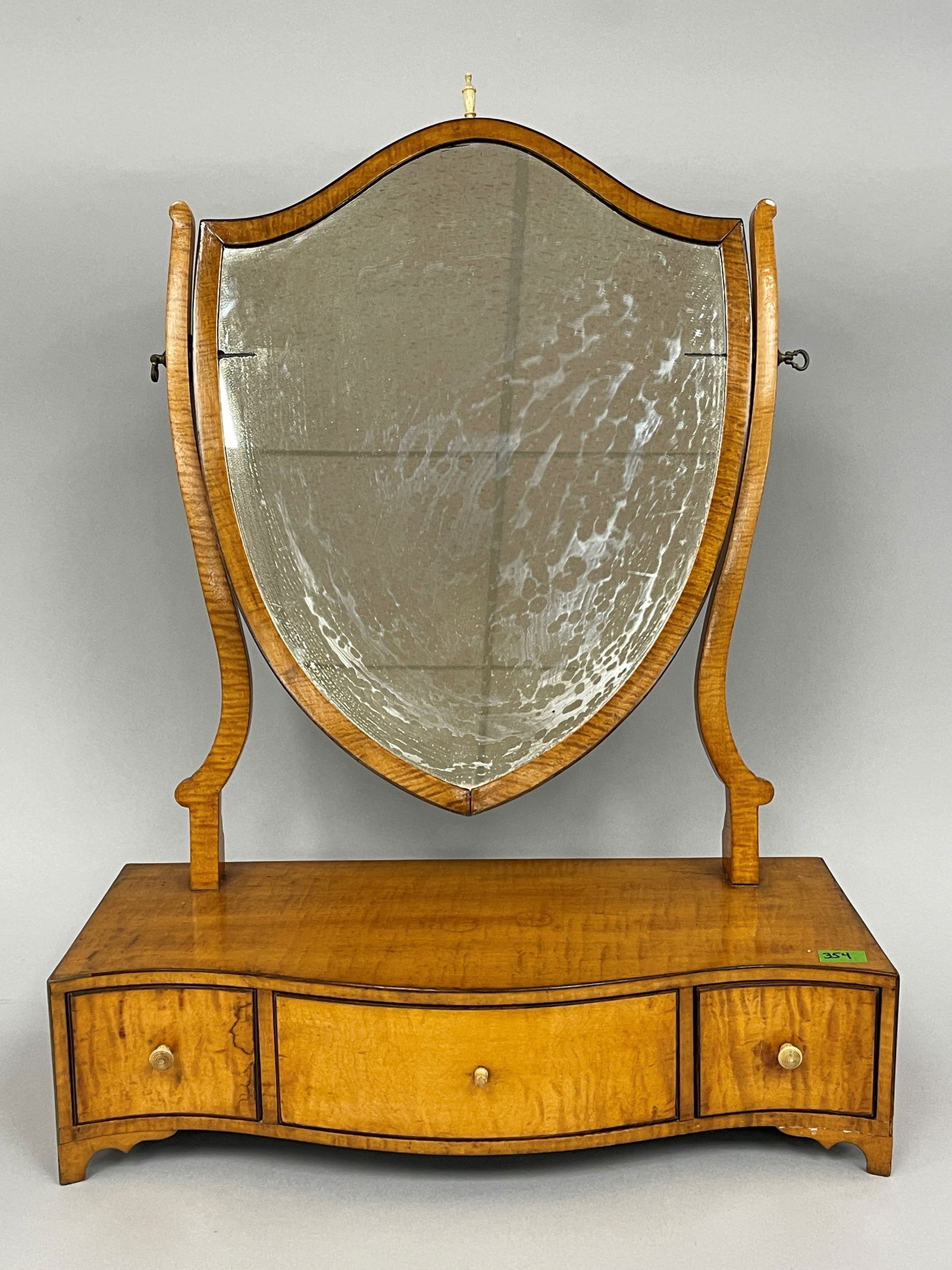 BEAUTIFUL TIGER MAPLE SHIELD-SHAPED DRESSING MIRROR ON ONE SHAPED DRAWER & BRACKET FEET (1 of 7)