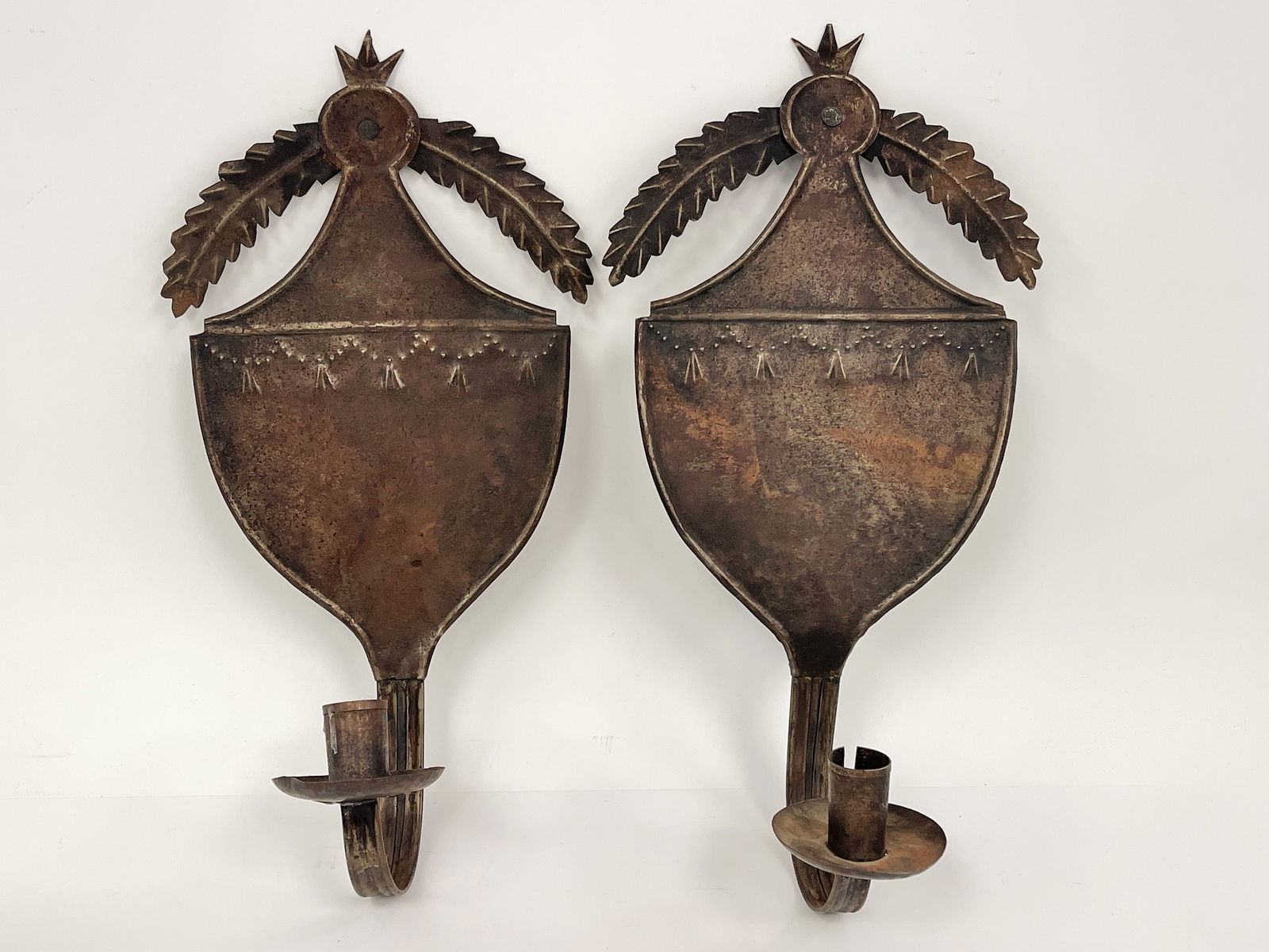 FEDERAL HANGING CANDLE SCONCES (1 of 5)