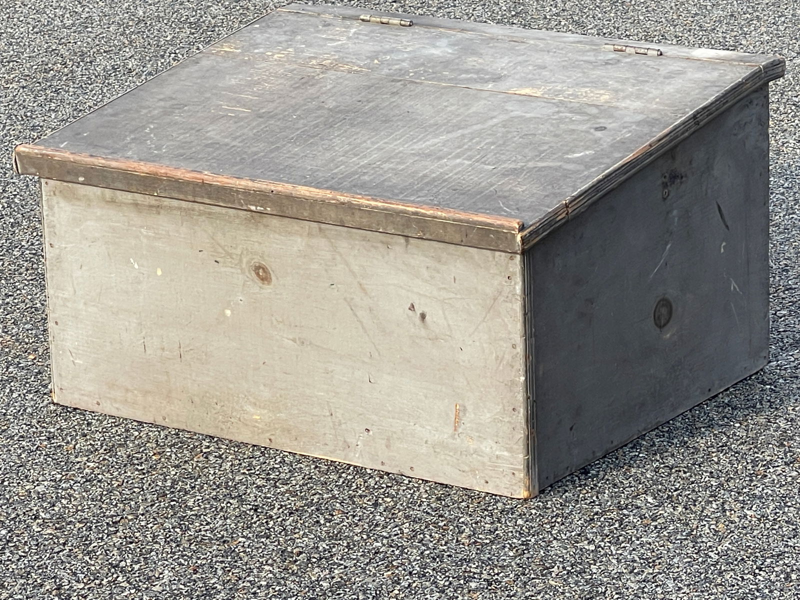 PAINTED TABLE TOP DESK - 2