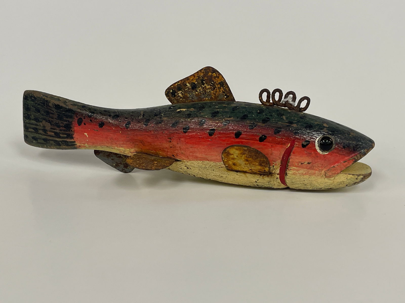 FOLK ART PAINTED FISH DECOY (1 of 5)