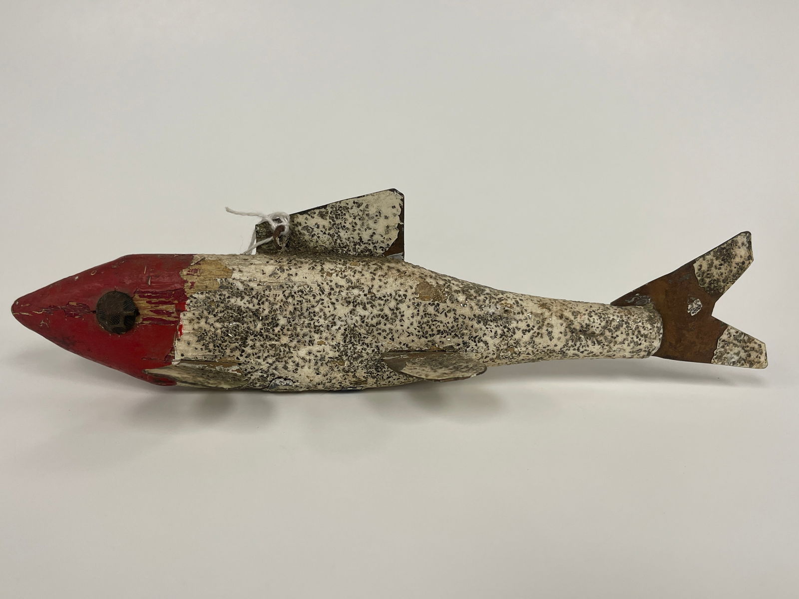 FOLK ART PAINTED FISH DECOY (1 of 6)