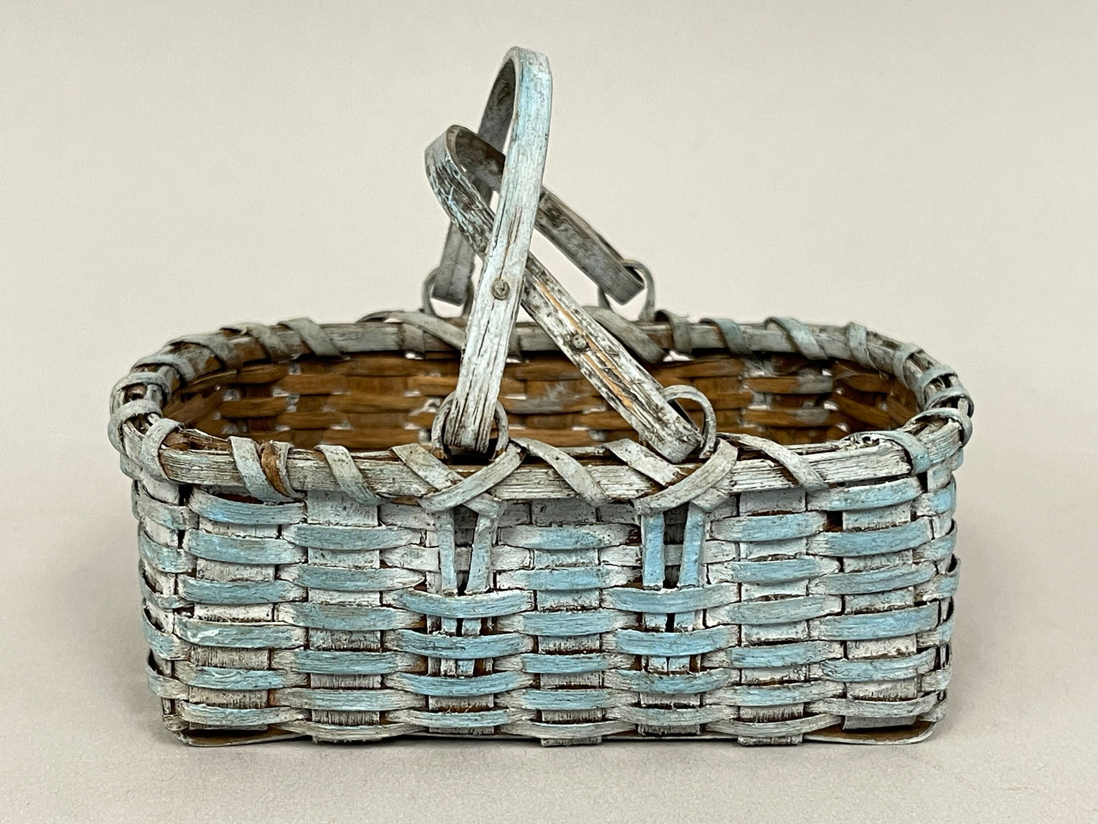 MINIATURE BLUE PAINTED SPLINT BASKET WITH DOUBLE HANDLES (1 of 6)