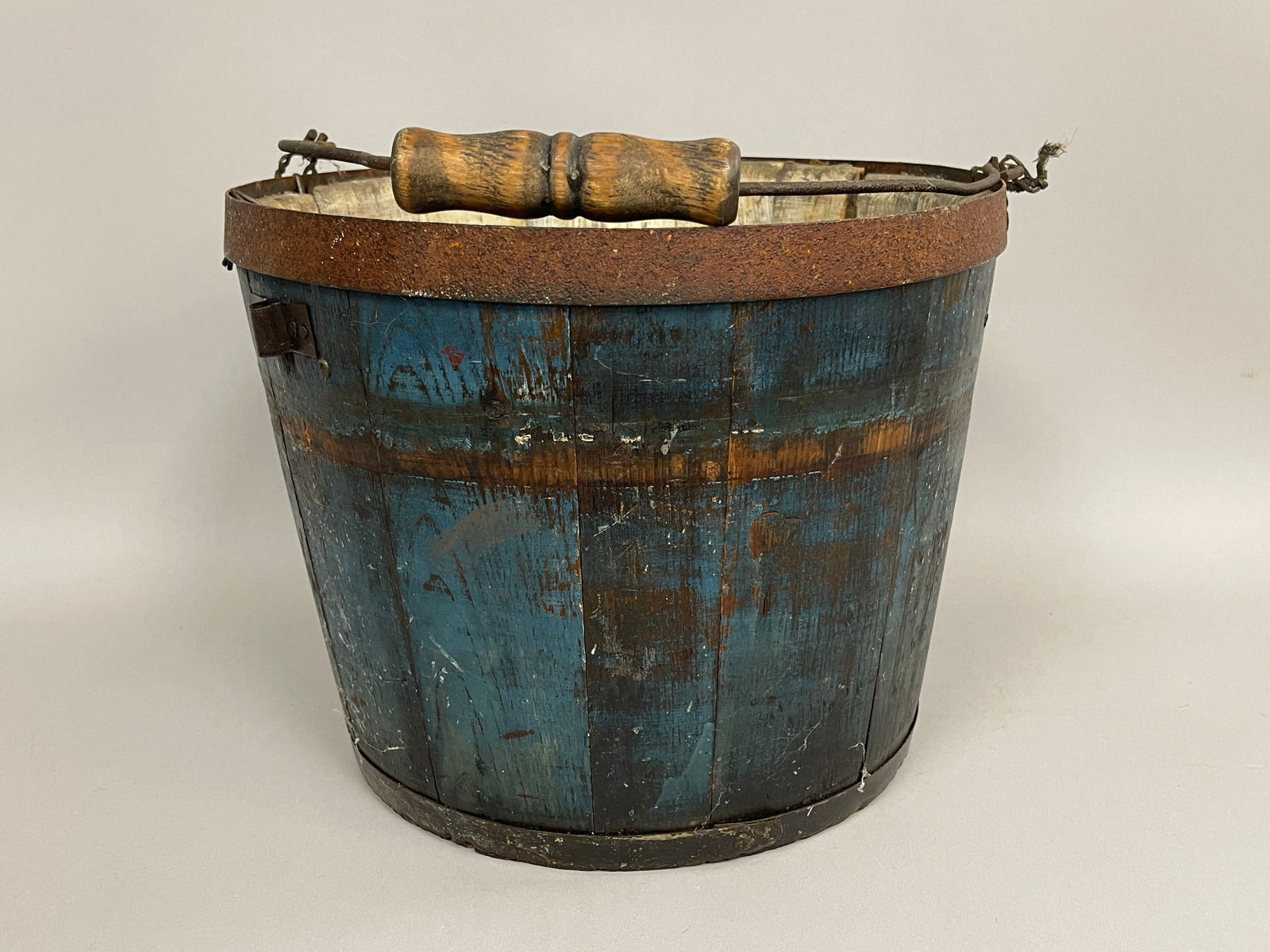 SHAKER BLUE BUCKET - 3