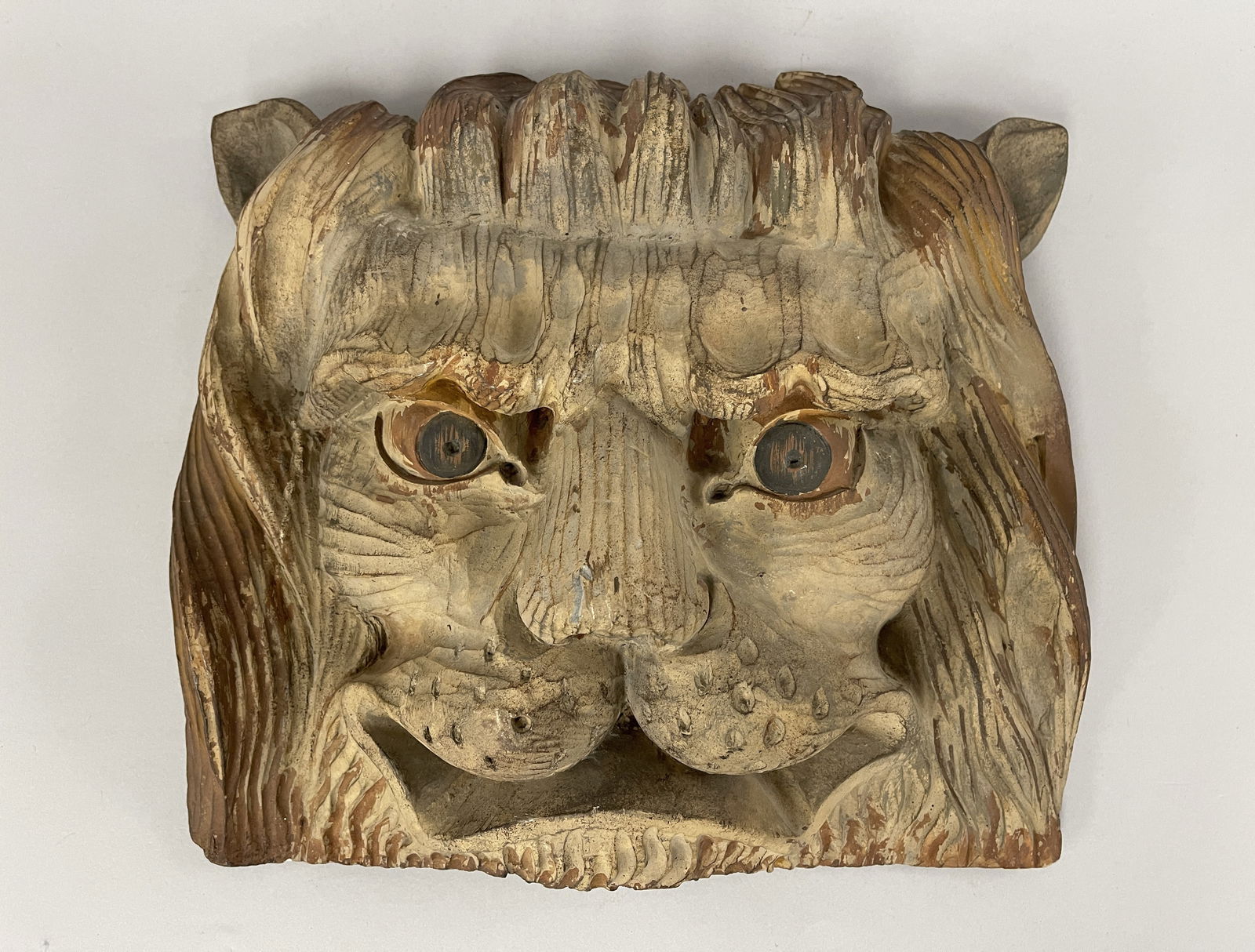 VERY COOL, LIGHTLY POLYCHROME TERRACOTTA LION'S FACE: VERY COOL, LIGHTLY POLYCHROME TERRACOTTA LION'S FACE