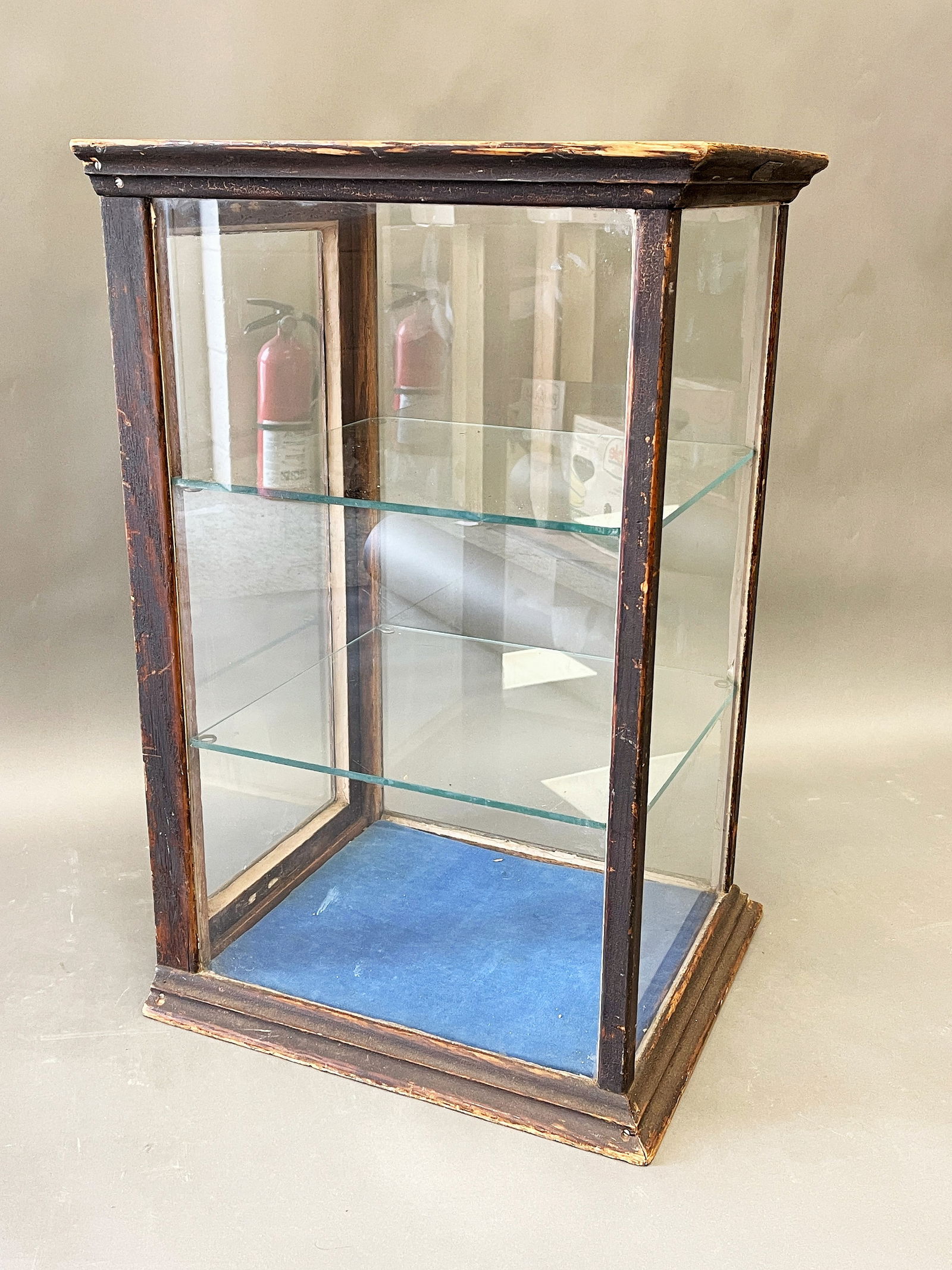 COUNTRY STORE DISPLAY CASE (1 of 4)