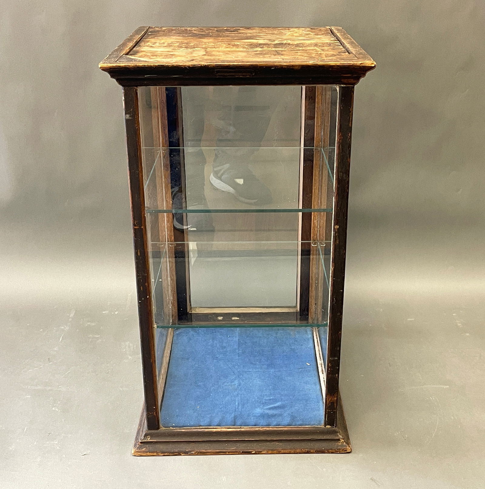 COUNTRY STORE DISPLAY CASE - 2