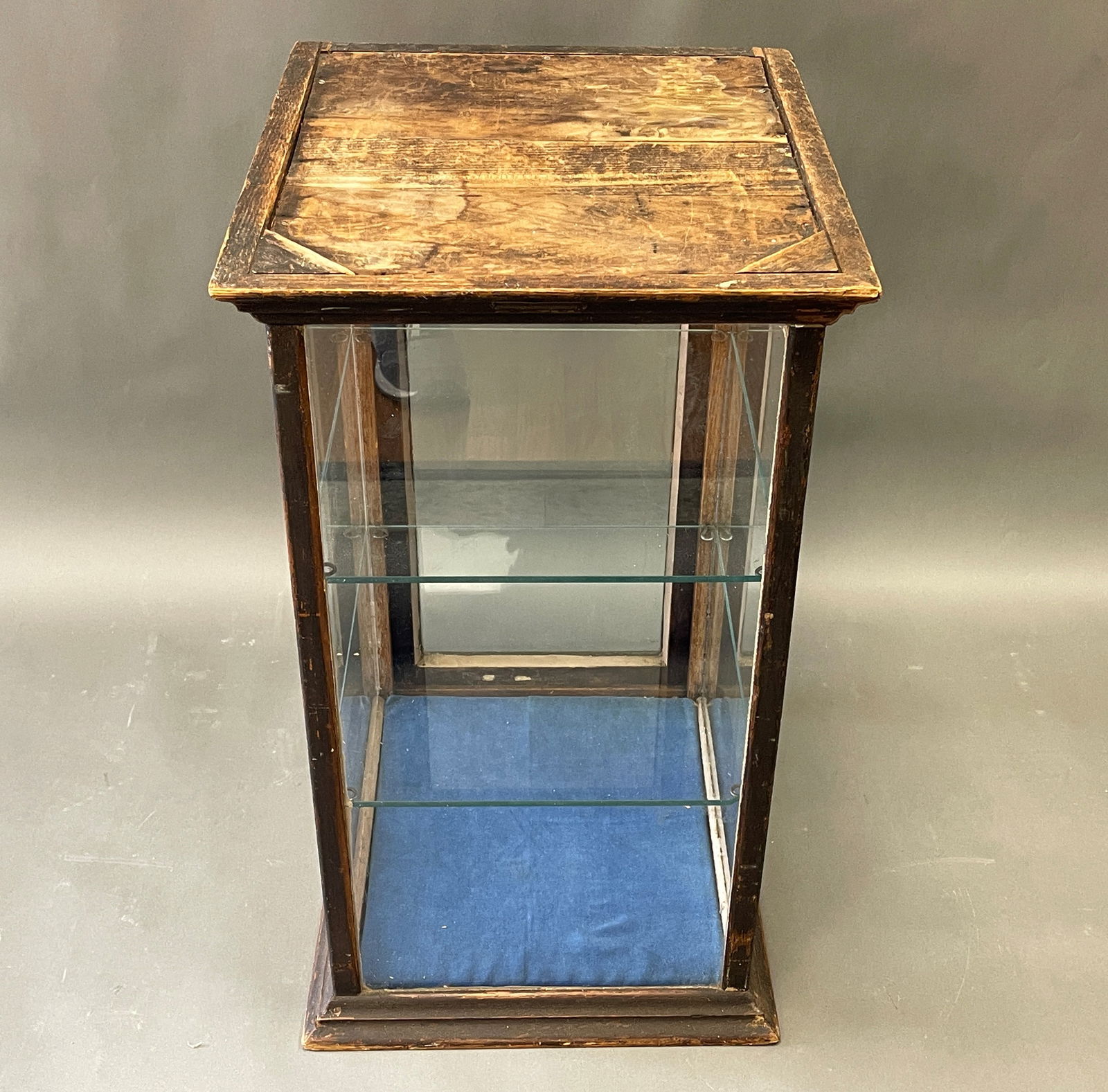 COUNTRY STORE DISPLAY CASE - 3