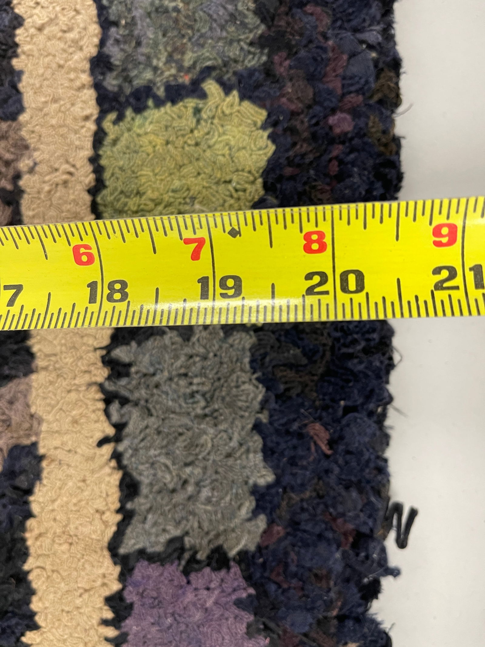 GEOMETRIC HOOKED RUG - 5