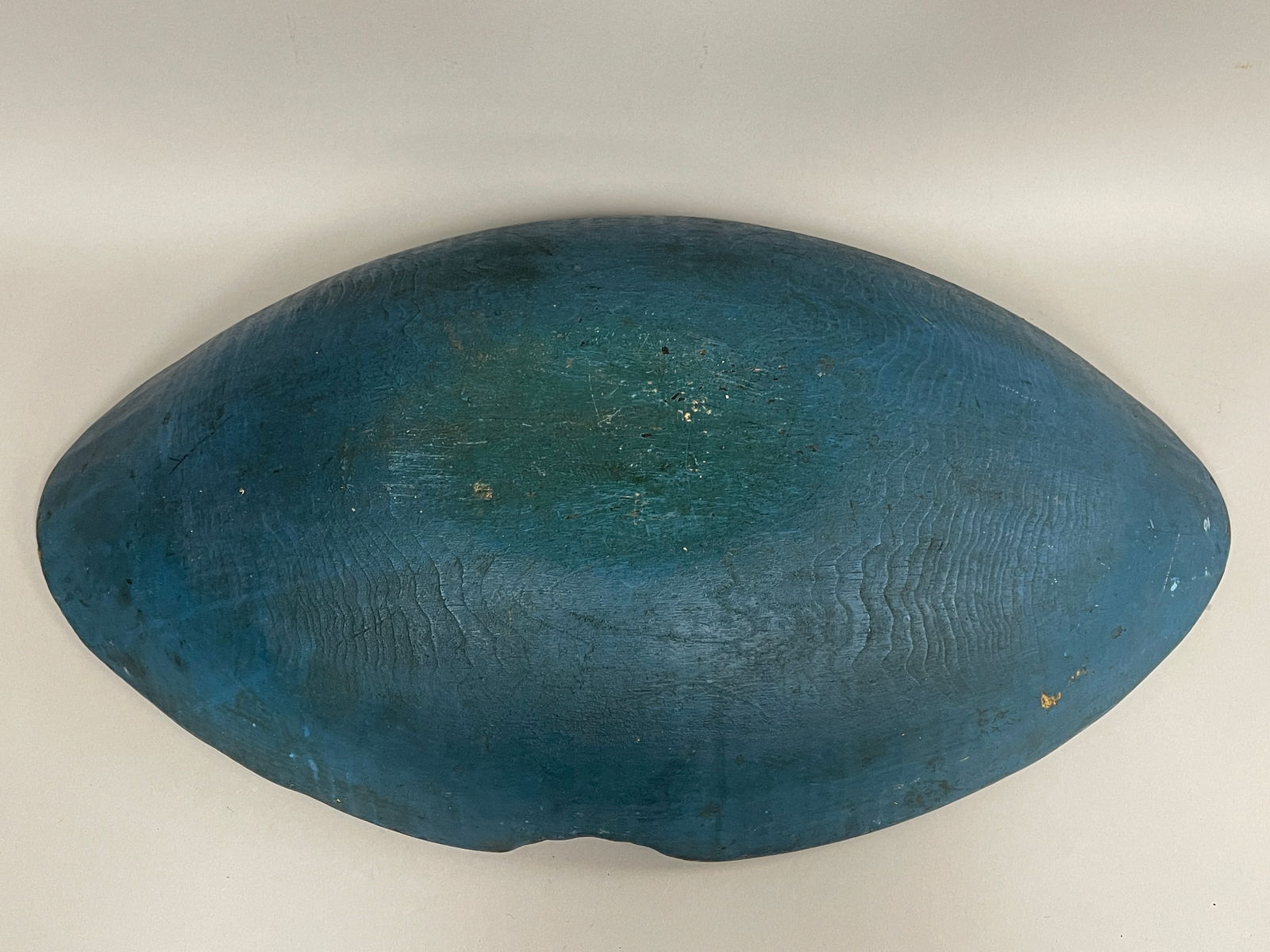 BLUE PAINTED TRENCHER: BLUE PAINTED TRENCHER