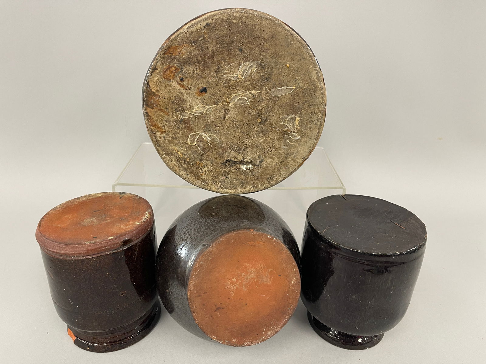 4 MISC REDWARE TWO JUGS, TWO JARS - 4