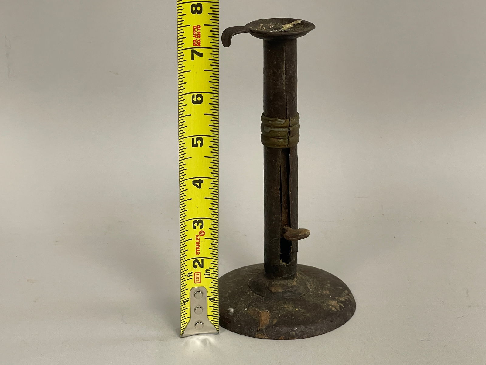 HOGSCRAPER CANDLESTICK - 4