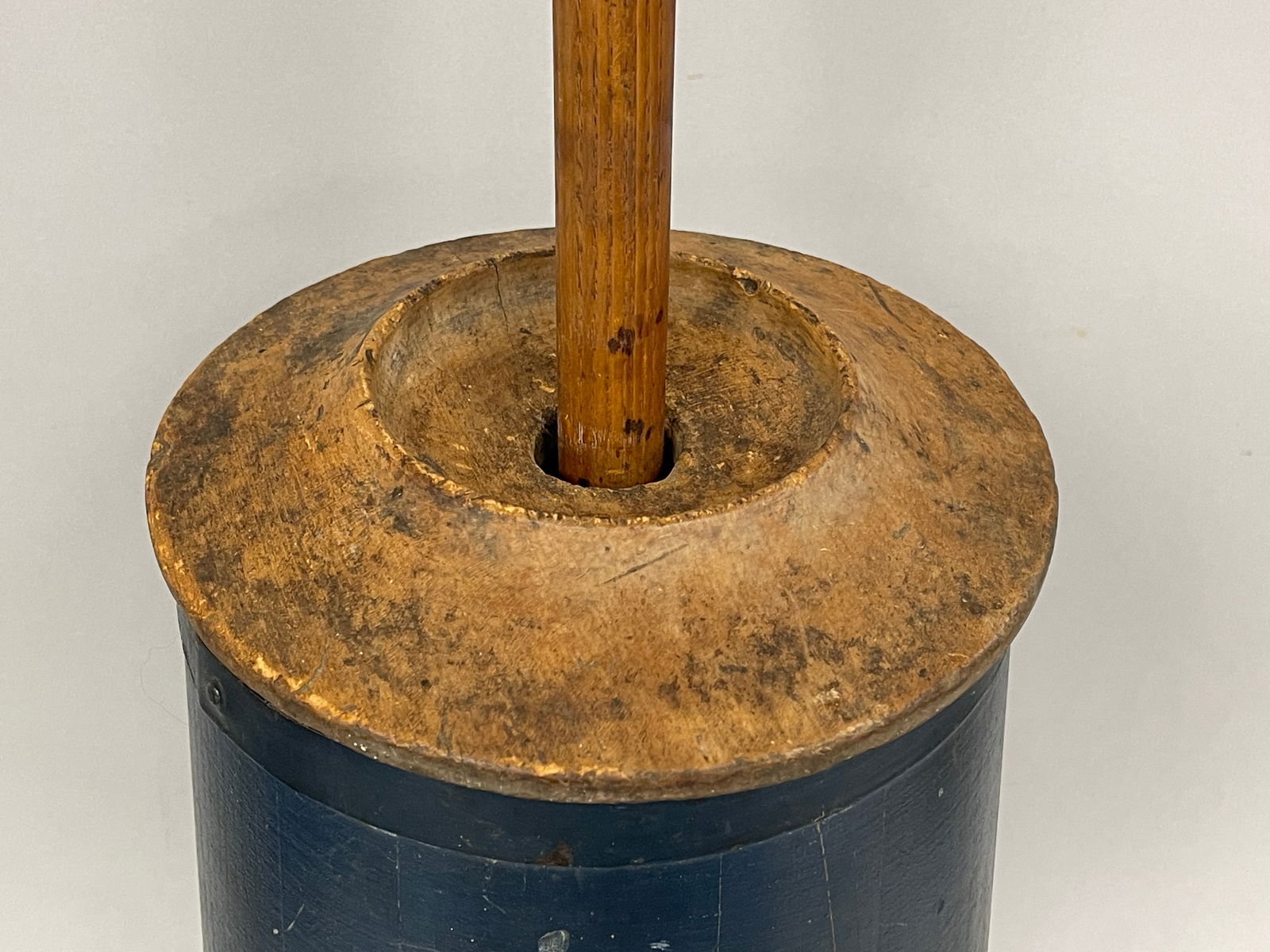 BLUE PAINTED HINGHAM MA CHURN - 3