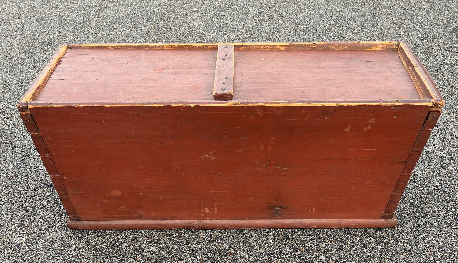 RED COVERED DOUGH BOX (1 of 6)