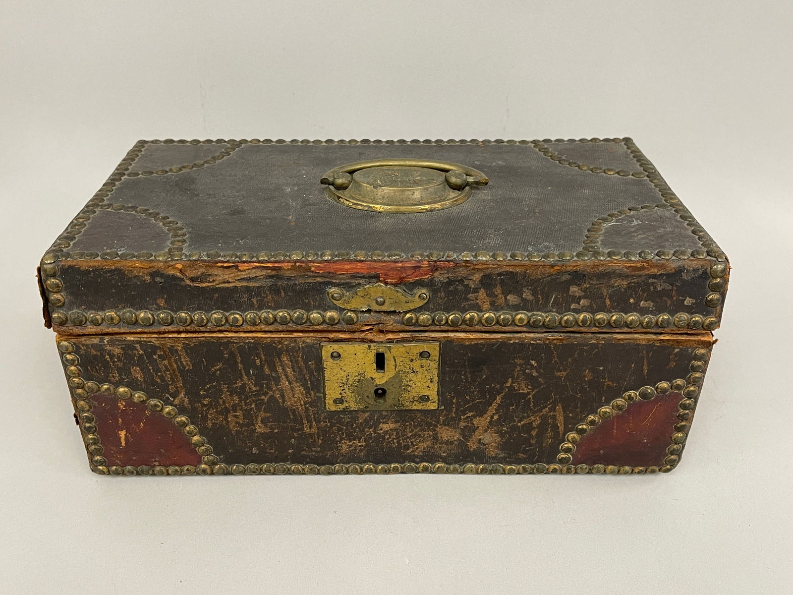 BOSTON BOX W/ LABEL PERIOD PULL - 5