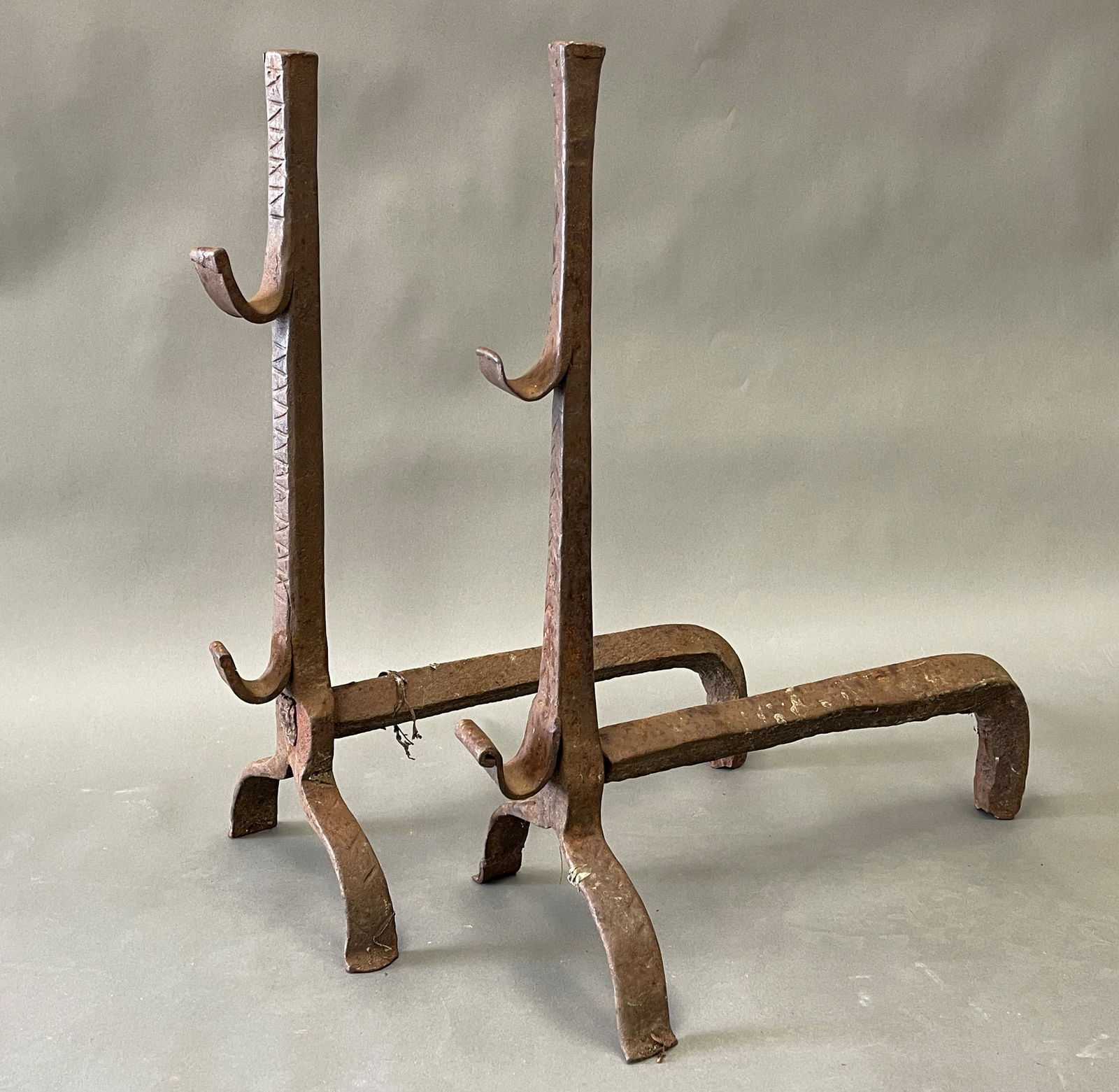 PAIR OF REALLY ANCIENT ANDIRONS 16TH OR 17THC (1 of 3)