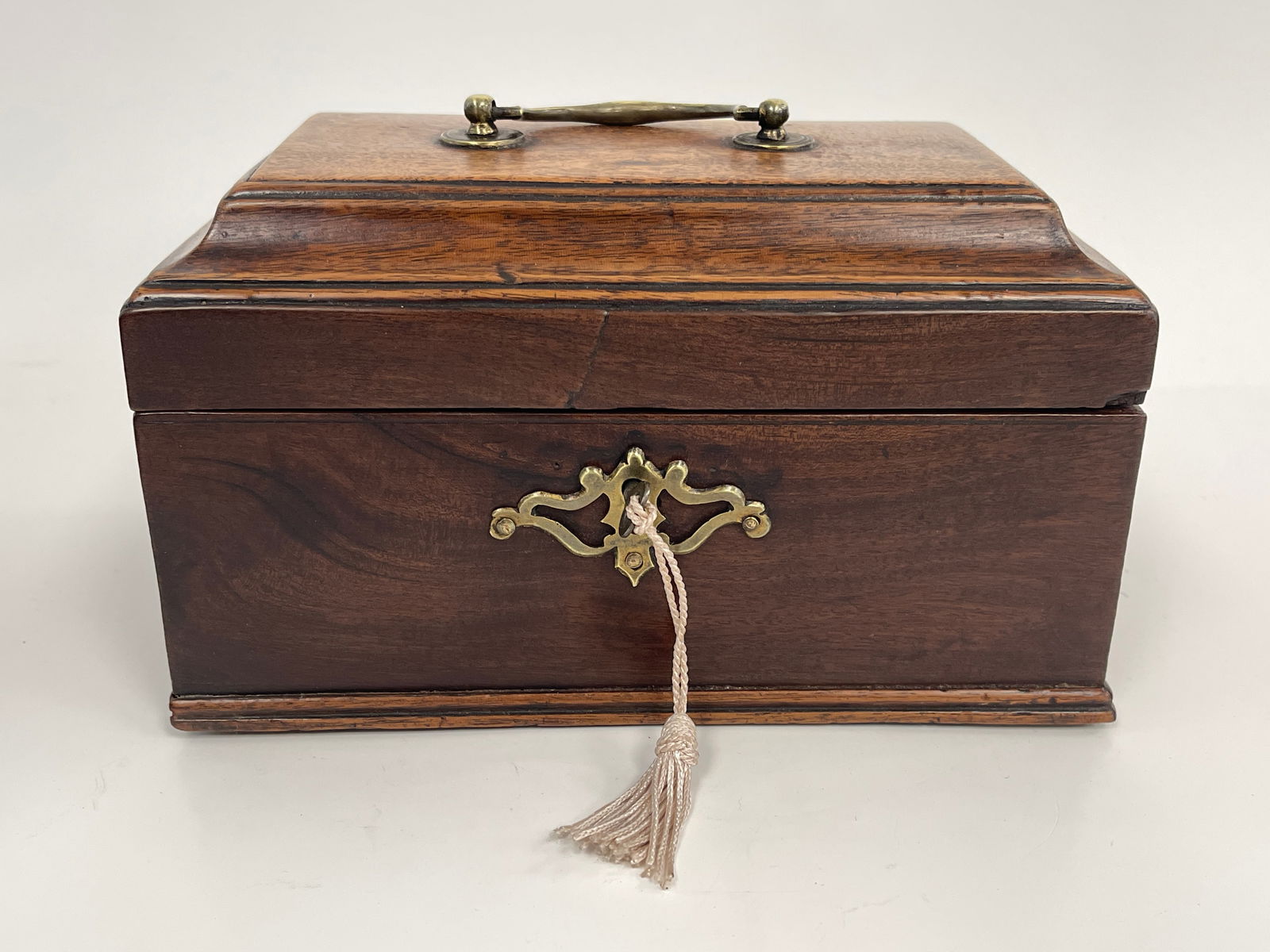 EARLY MAHOGANY BOX WITH KEY: EARLY MAHOGANY BOX WITH KEY