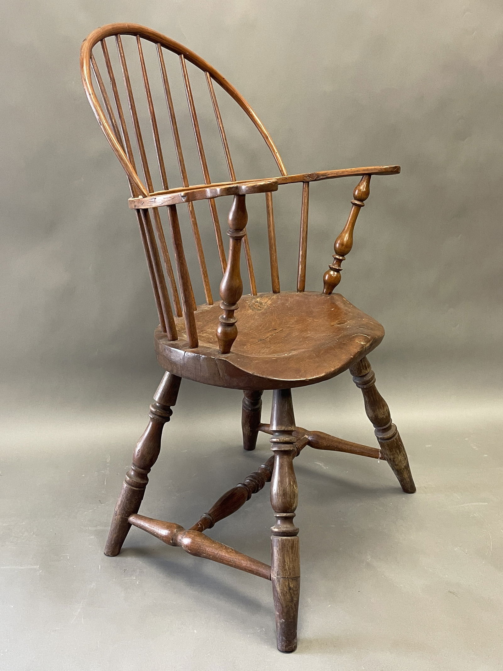 SACK BACK WINDSOR ARMCHAIR - 3