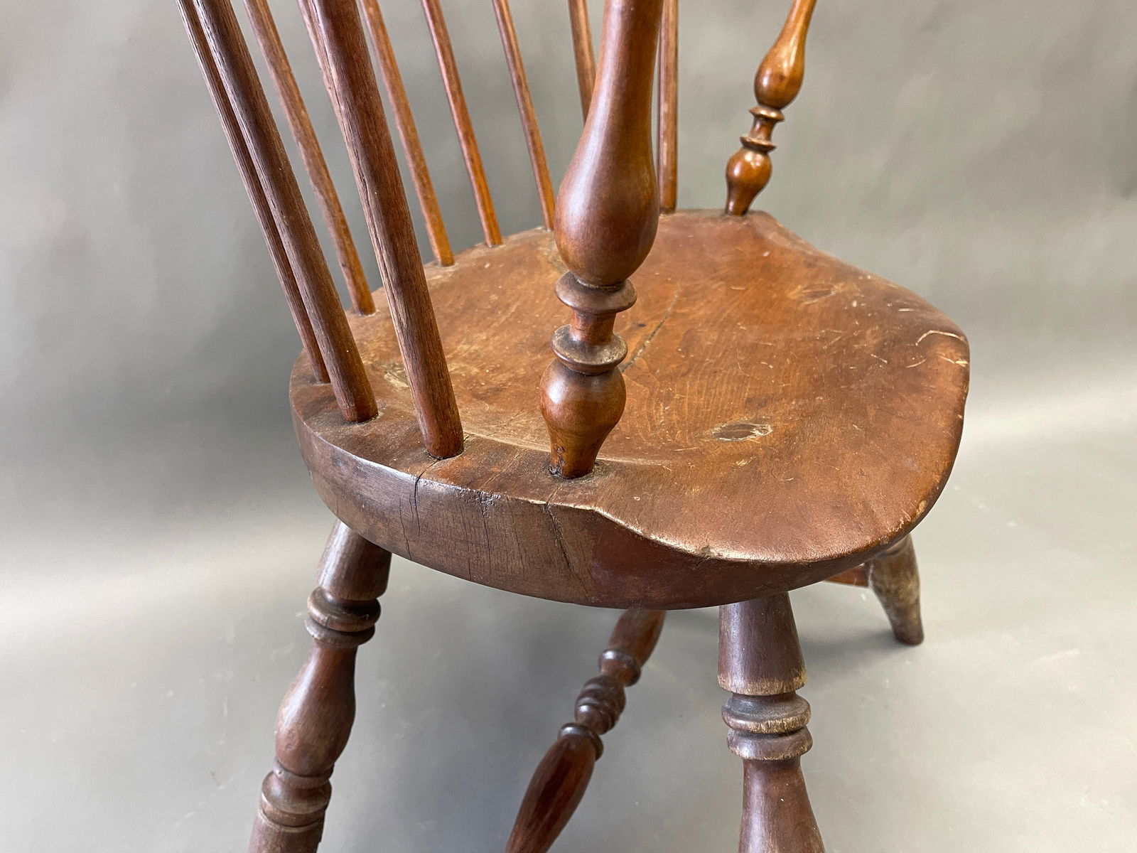 SACK BACK WINDSOR ARMCHAIR - 4