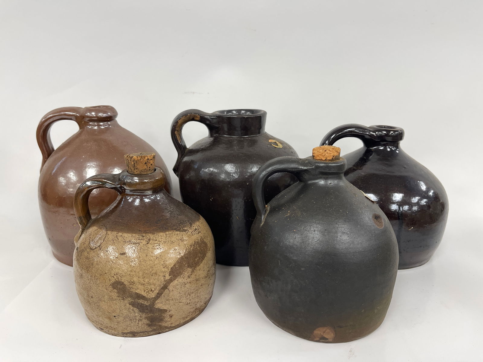 FIVE MISC. STONEWARE ITEMS (1 of 3)