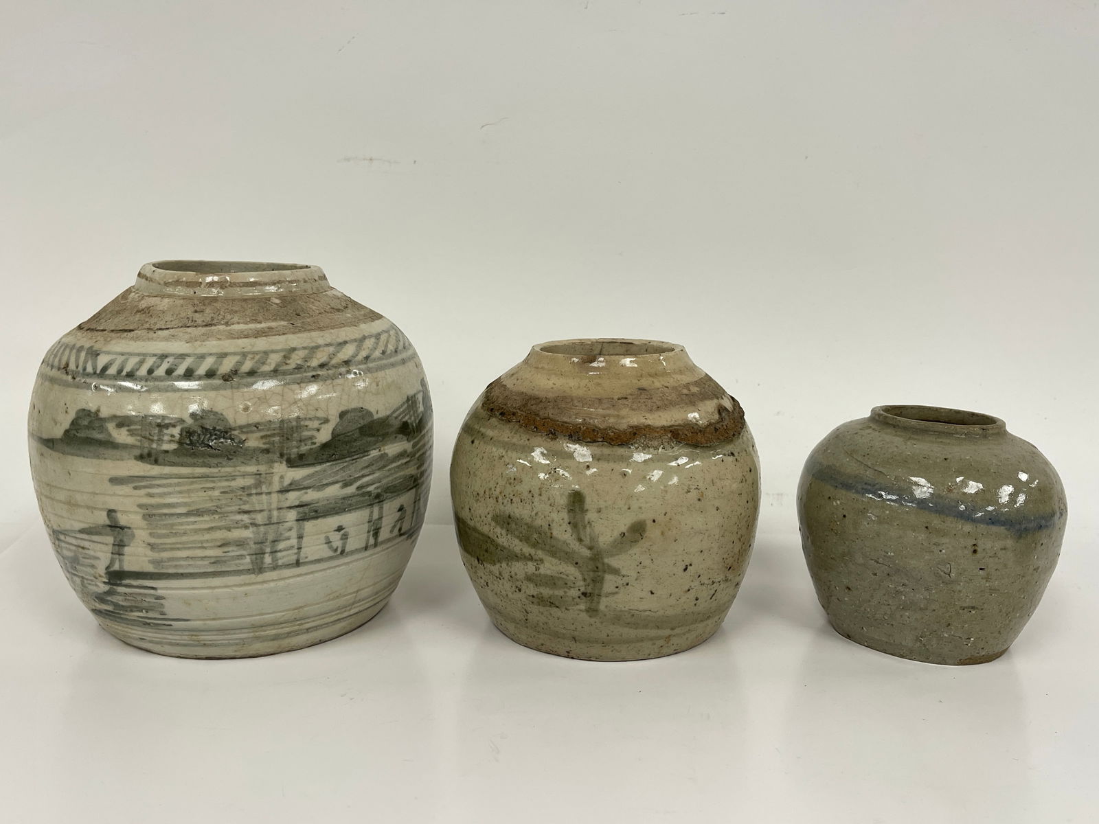 THREE OPEN TOP GINGER JARS: THREE OPEN TOP GINGER JARS